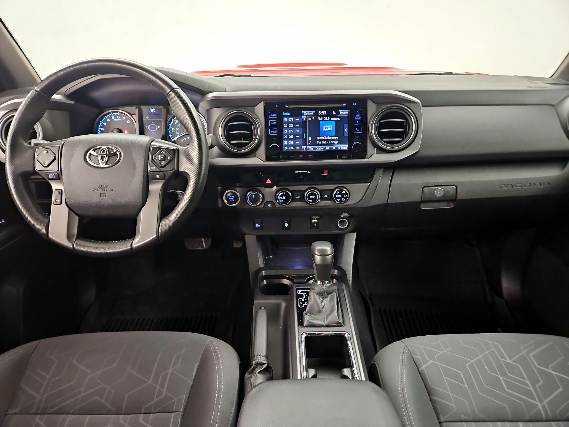 Thumbnail: 2017 Toyota Tacoma - 9