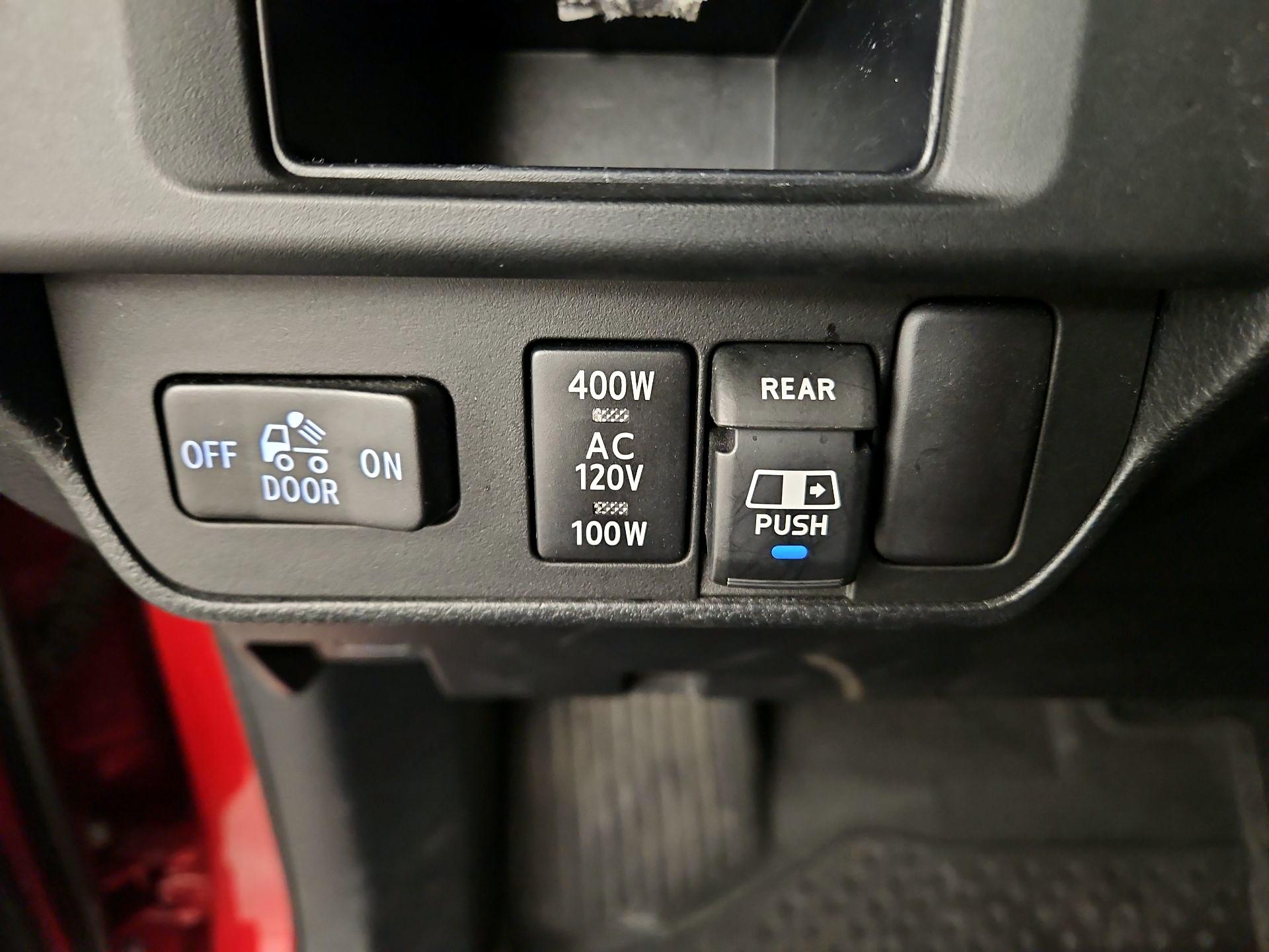 Thumbnail: 2017 Toyota Tacoma - 13