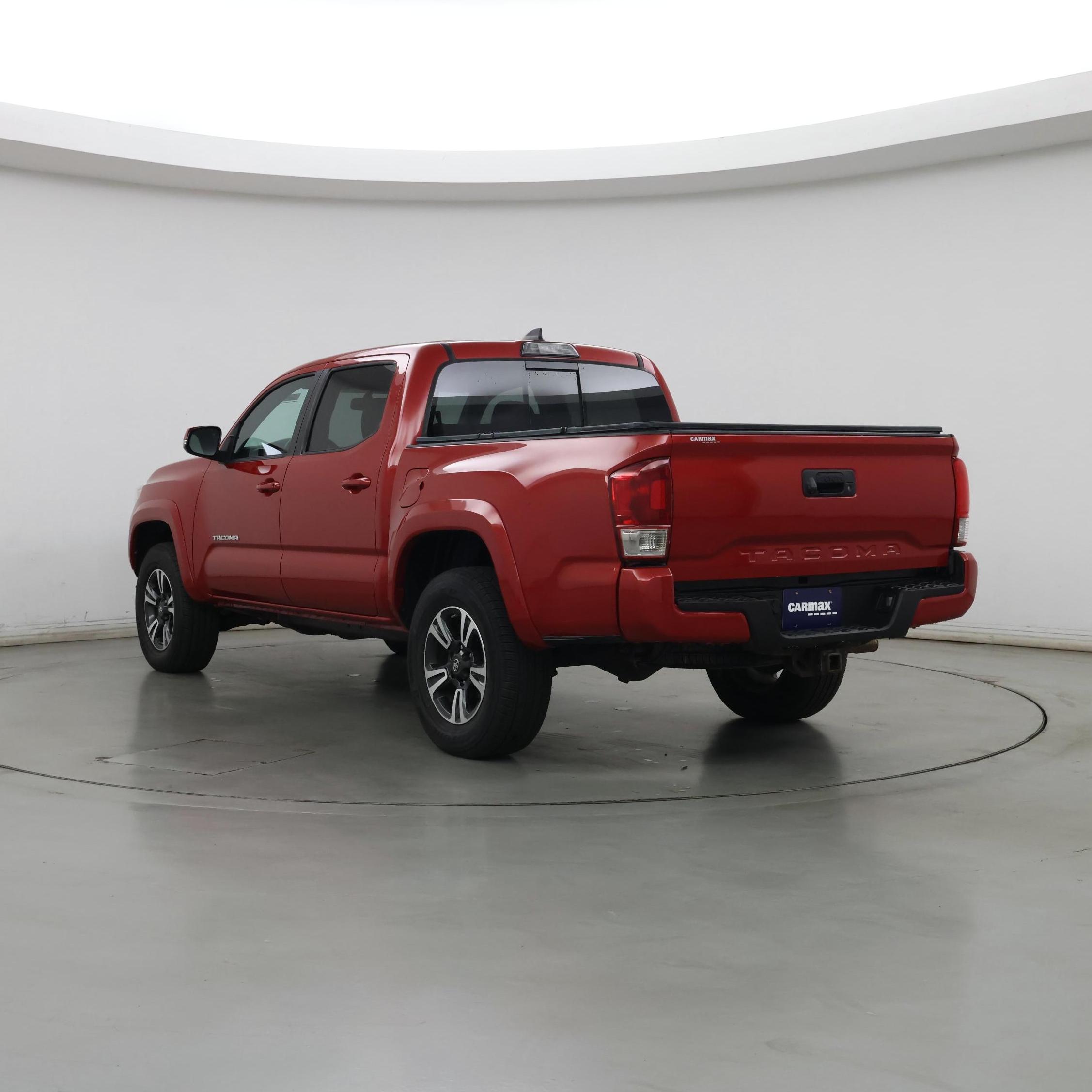 Thumbnail: 2017 Toyota Tacoma - 2