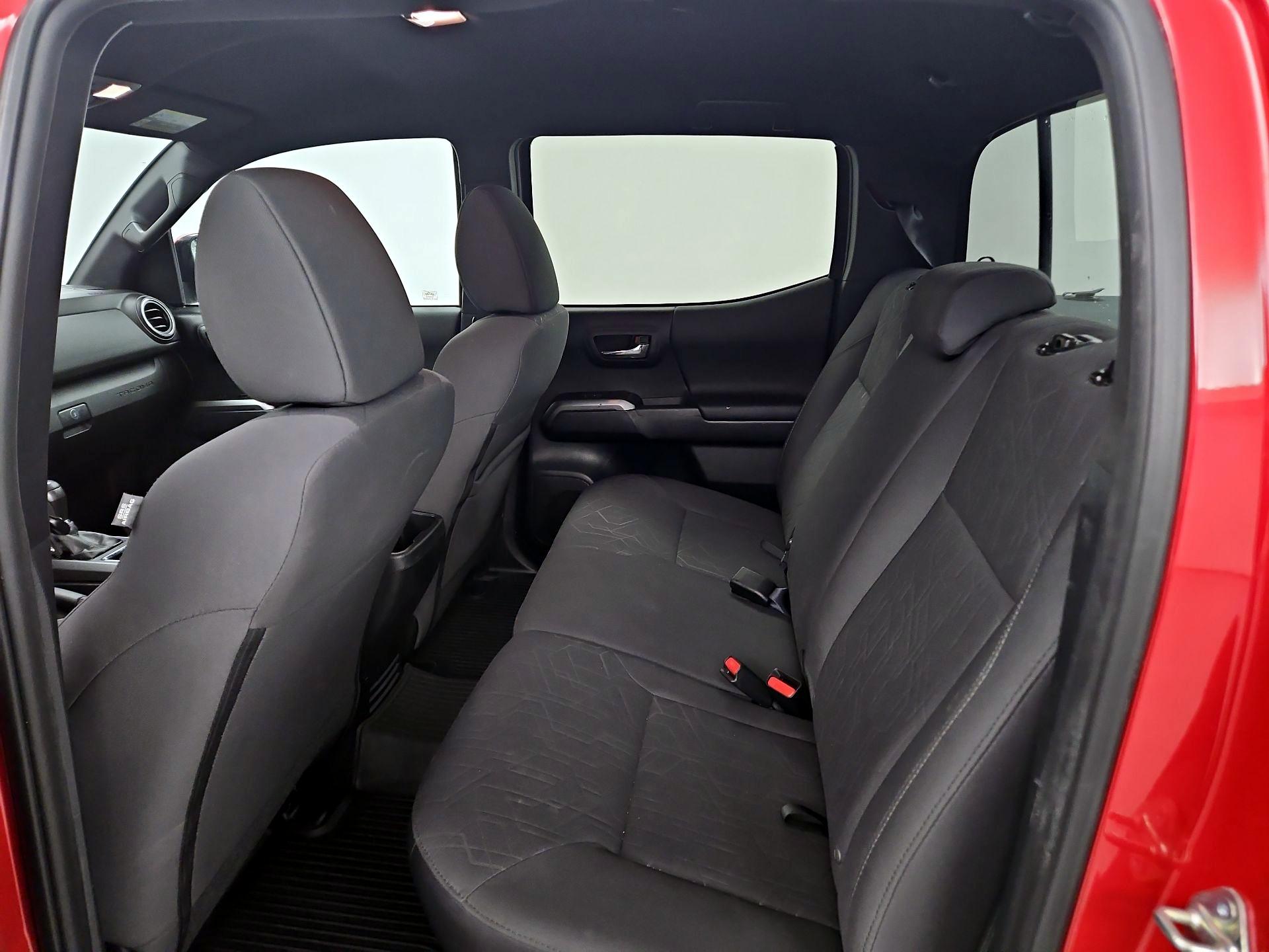 Thumbnail: 2017 Toyota Tacoma - 19