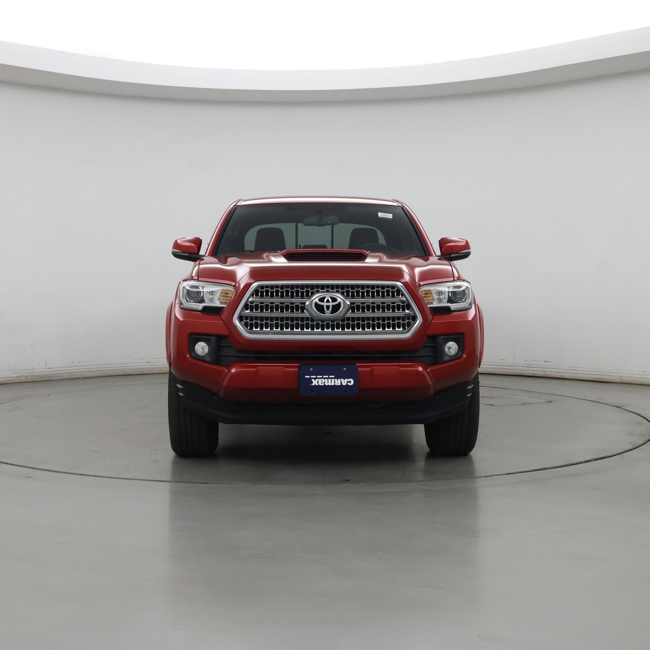 Thumbnail: 2017 Toyota Tacoma - 5