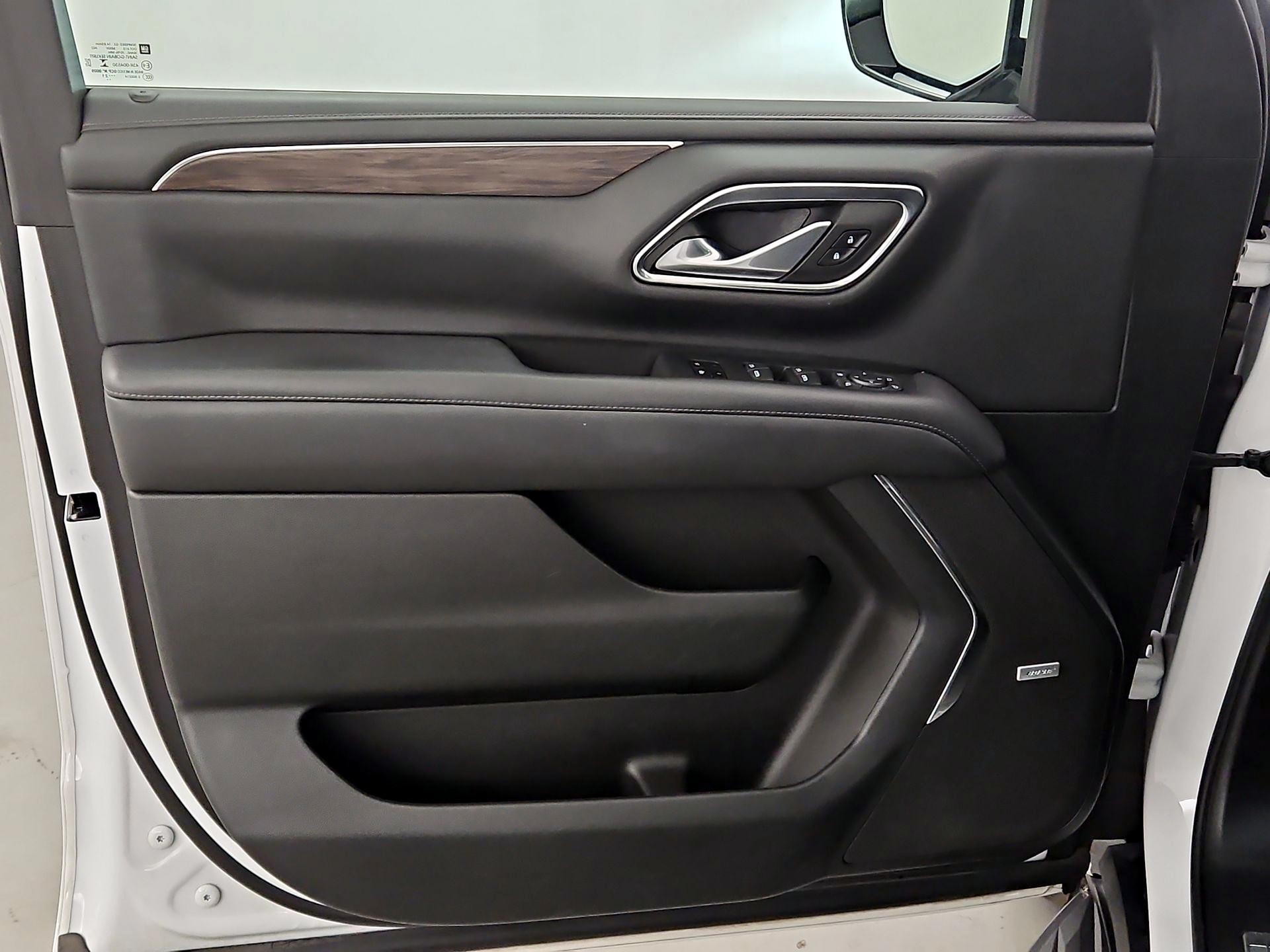 Thumbnail: 2022 Chevrolet Suburban - 12