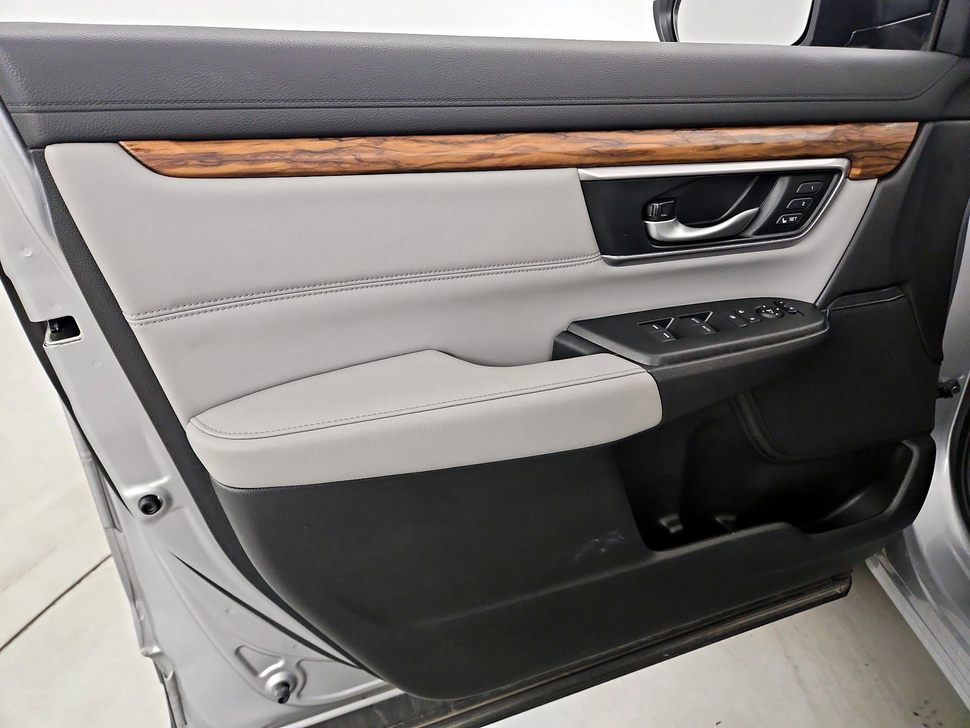 Thumbnail: 2018 Honda CR-V - 12