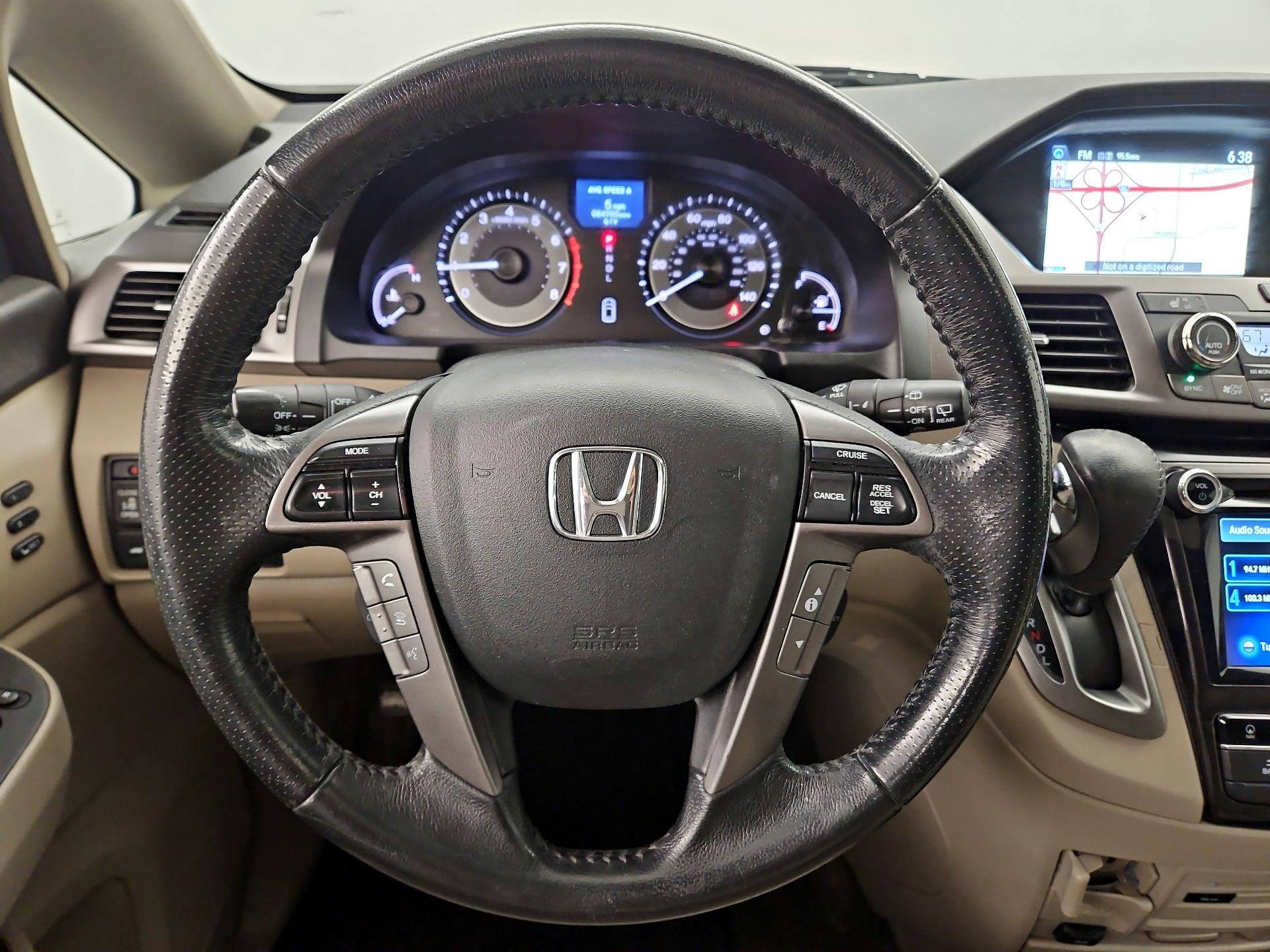 Thumbnail: 2015 Honda Odyssey - 10
