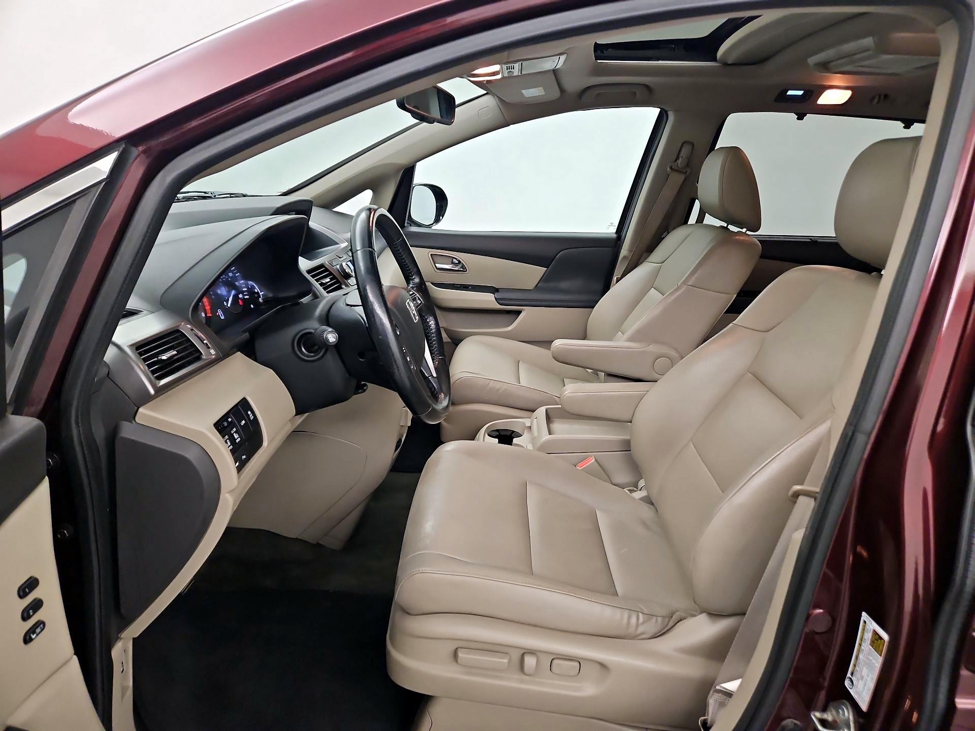 Thumbnail: 2015 Honda Odyssey - 11