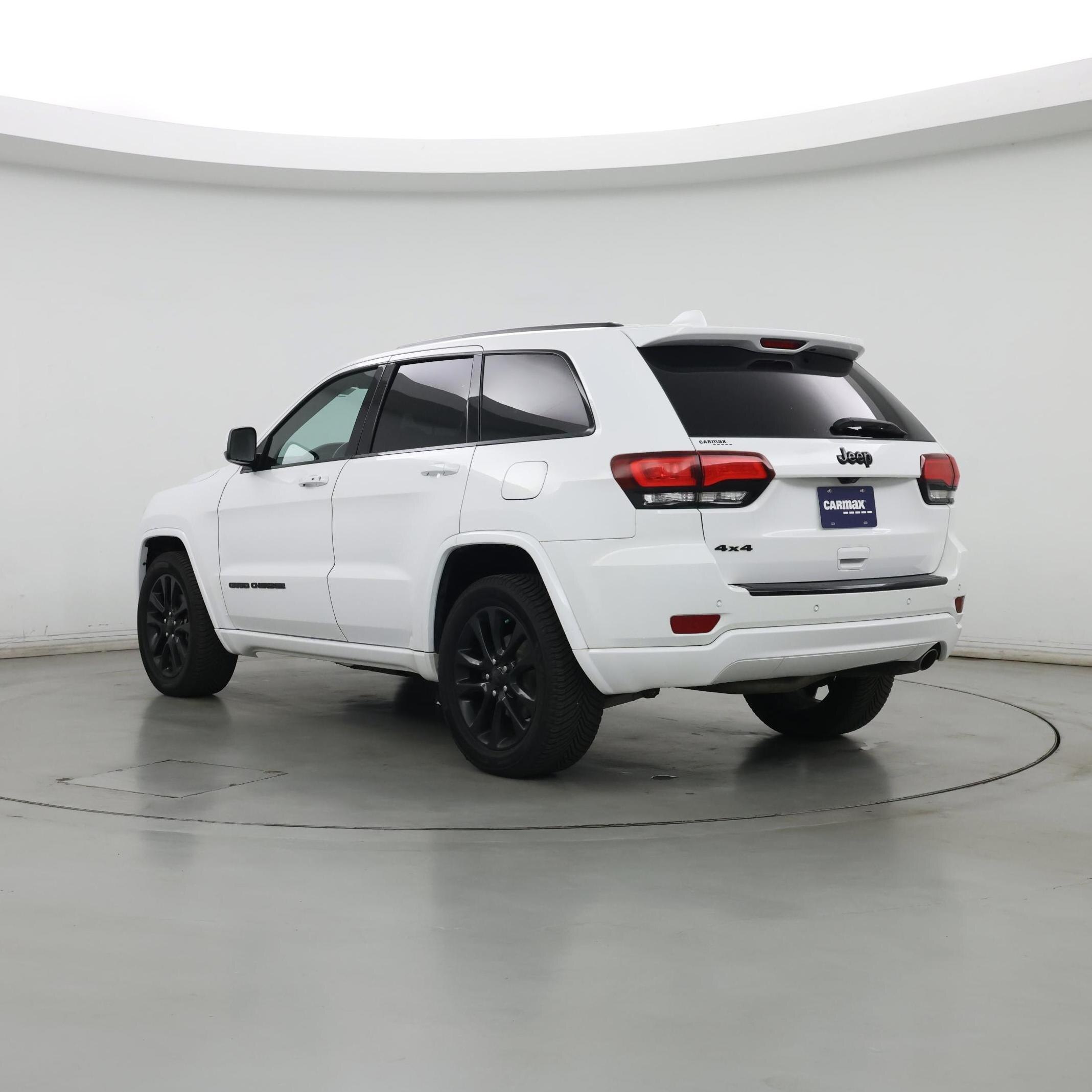 Thumbnail: 2018 Jeep Grand Cherokee - 2