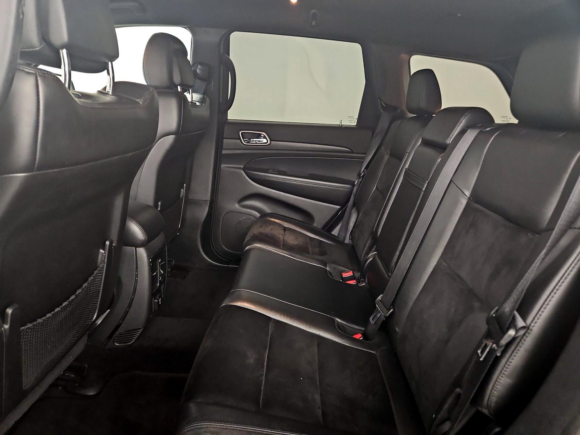 Thumbnail: 2018 Jeep Grand Cherokee - 20