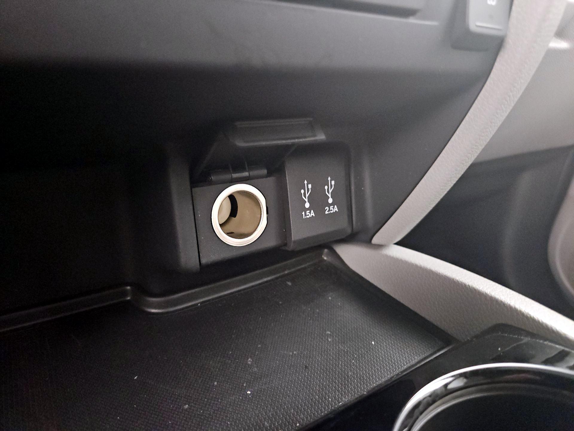 Thumbnail: 2016 Honda Pilot - 18