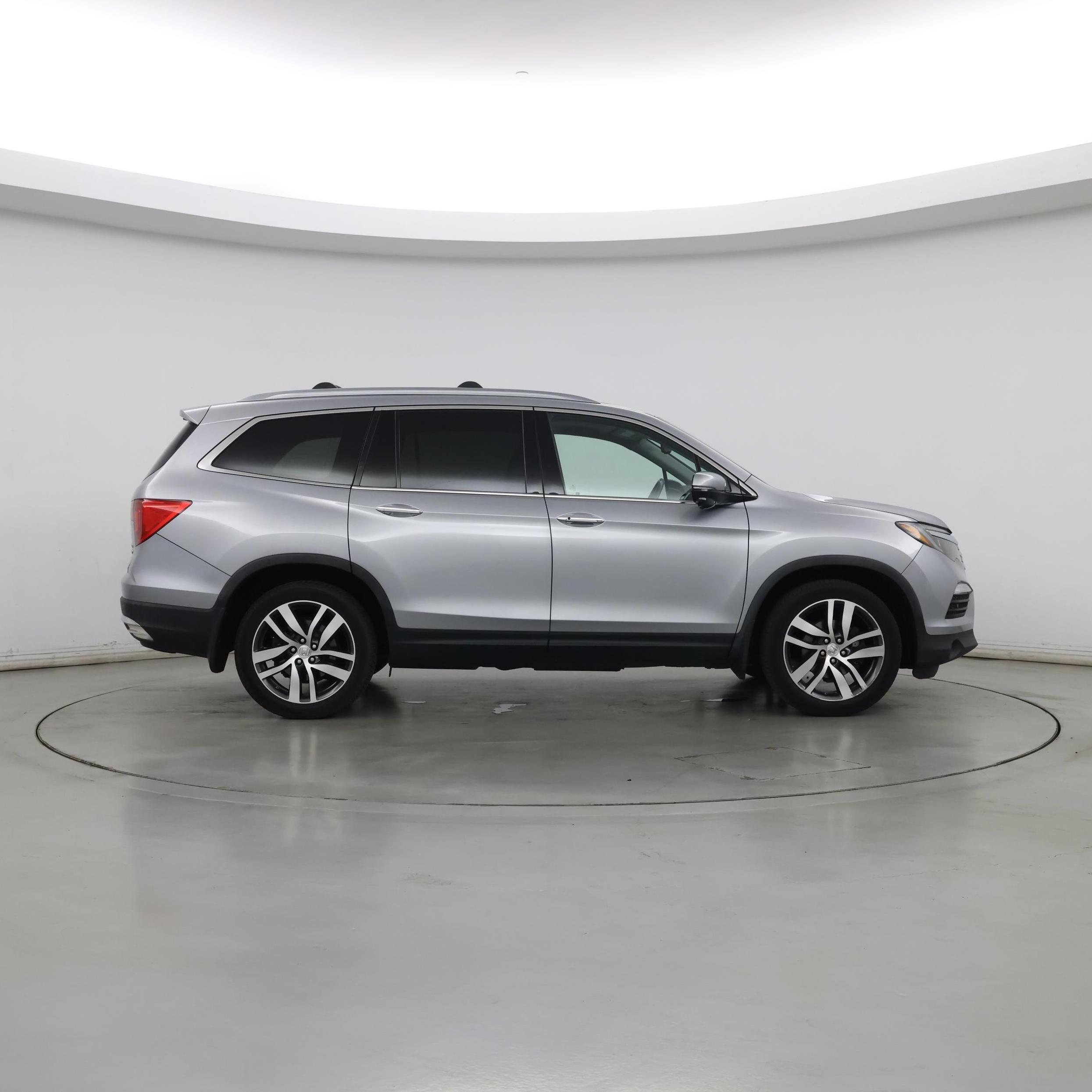 Thumbnail: 2016 Honda Pilot - 7