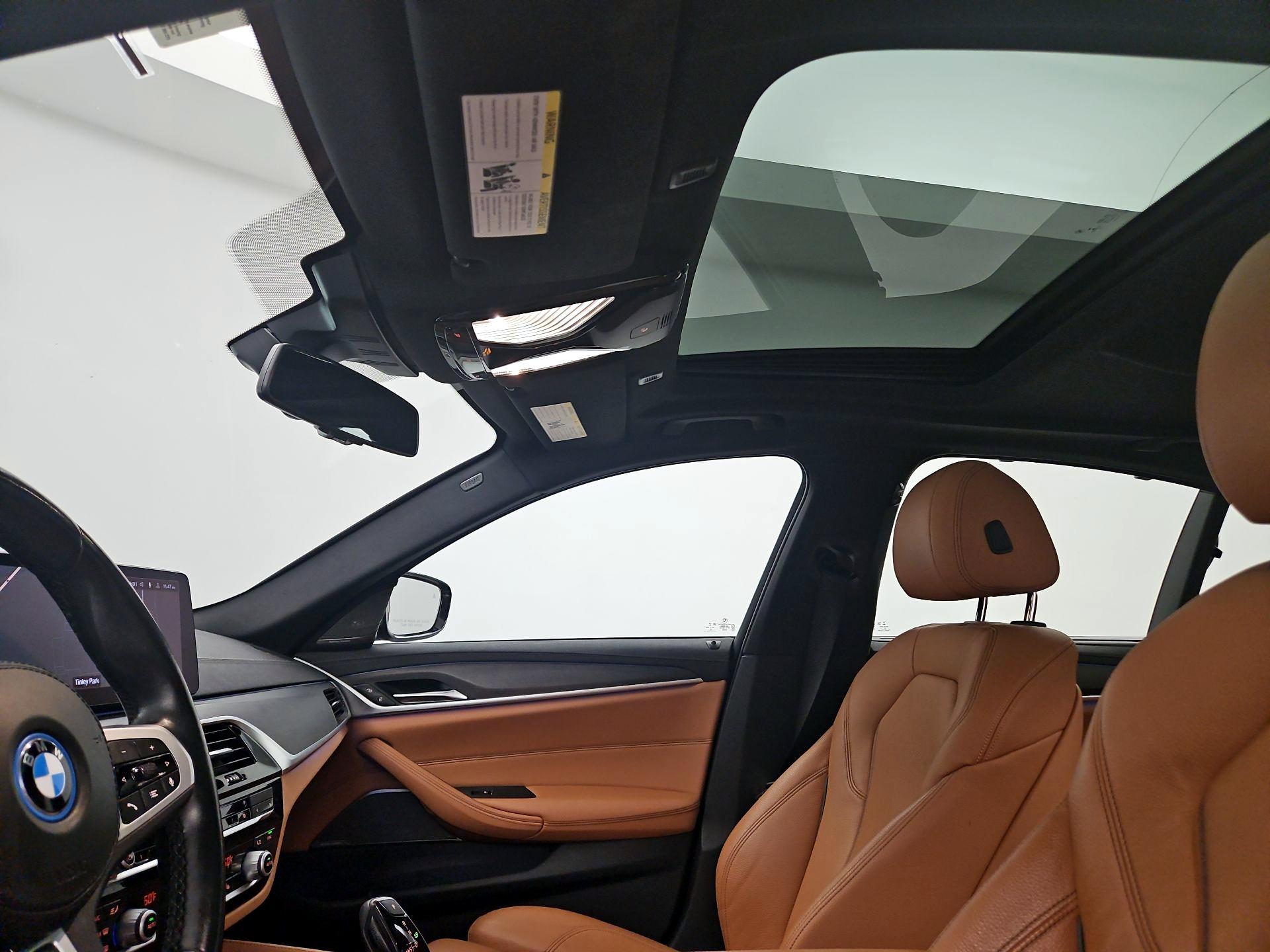 Thumbnail: 2023 BMW 5 Series - 20