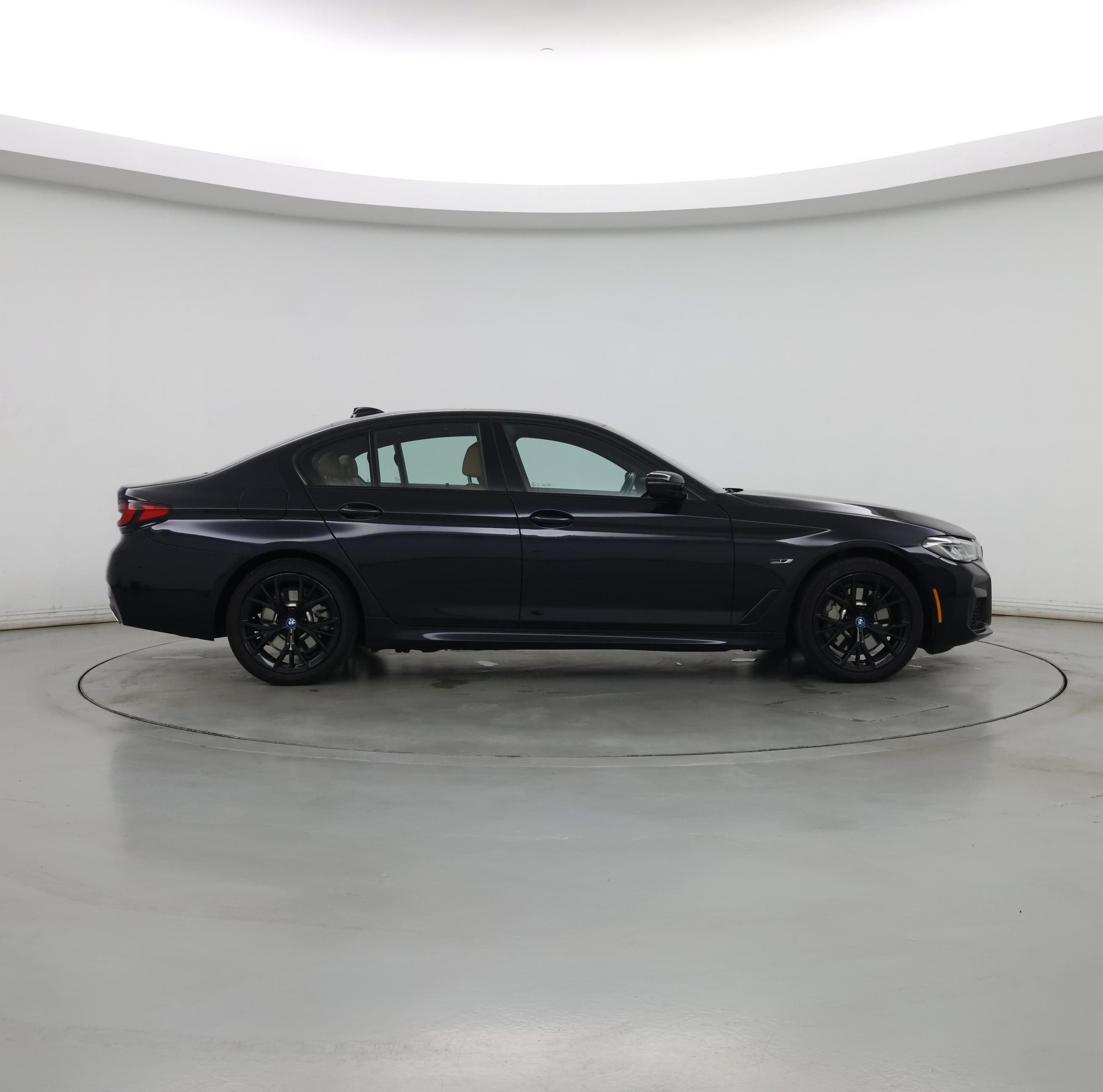 Thumbnail: 2023 BMW 5 Series - 7