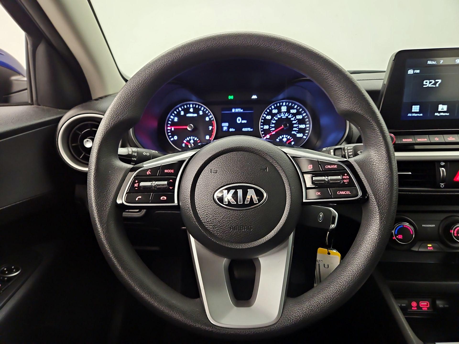 Thumbnail: 2020 Kia Forte - 10