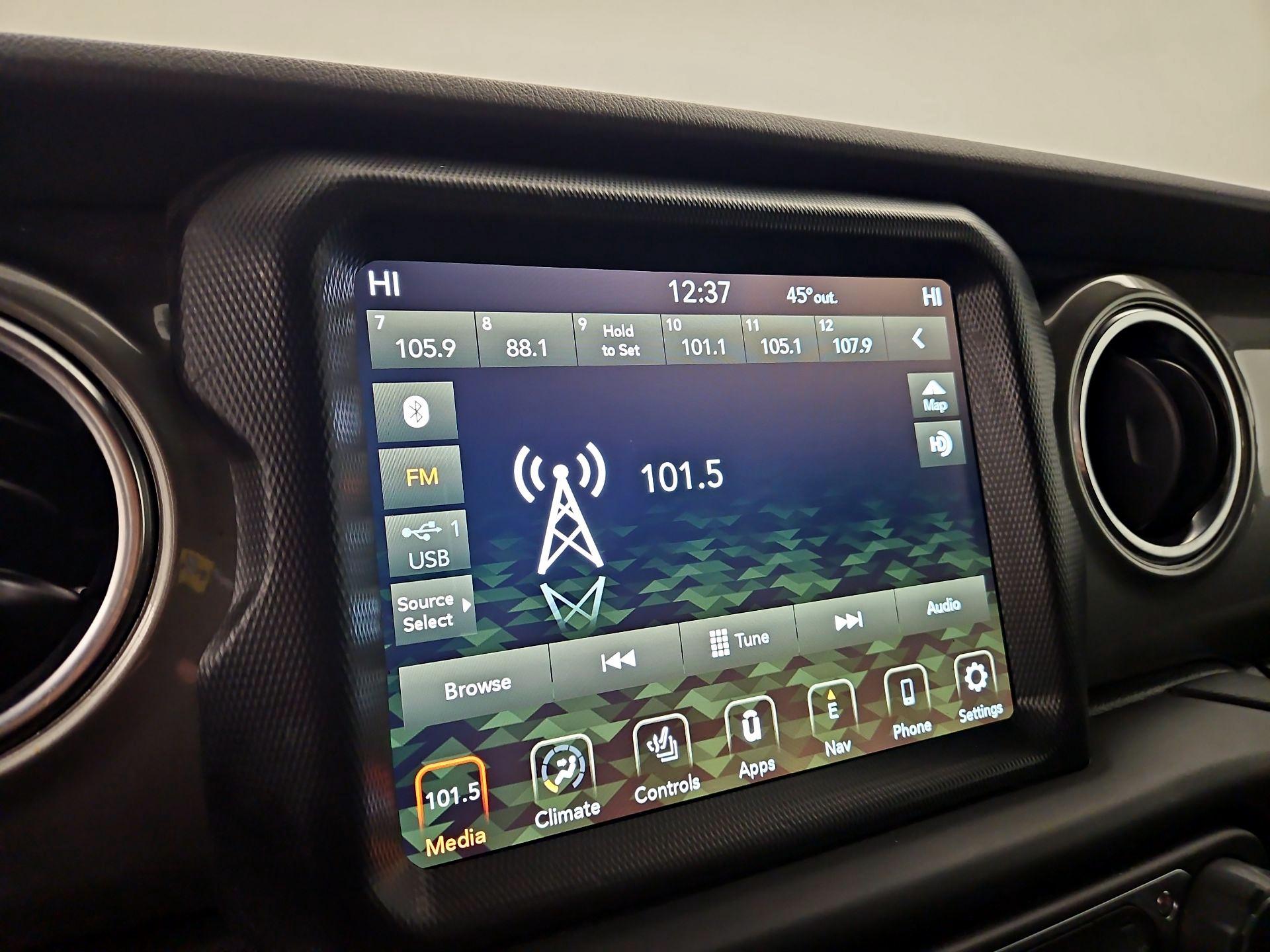 Thumbnail: 2023 Jeep Wrangler - 16