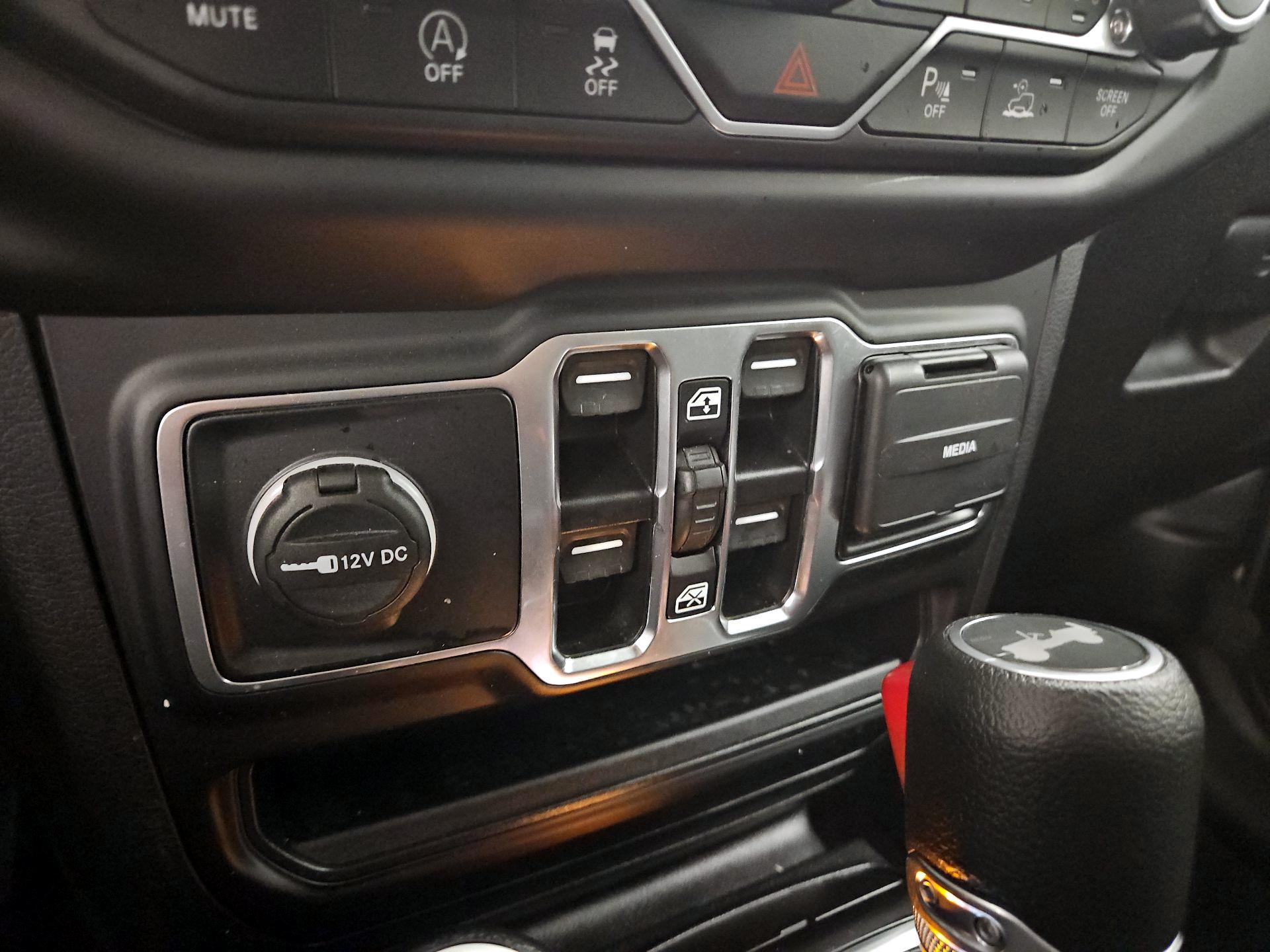 Thumbnail: 2023 Jeep Wrangler - 19