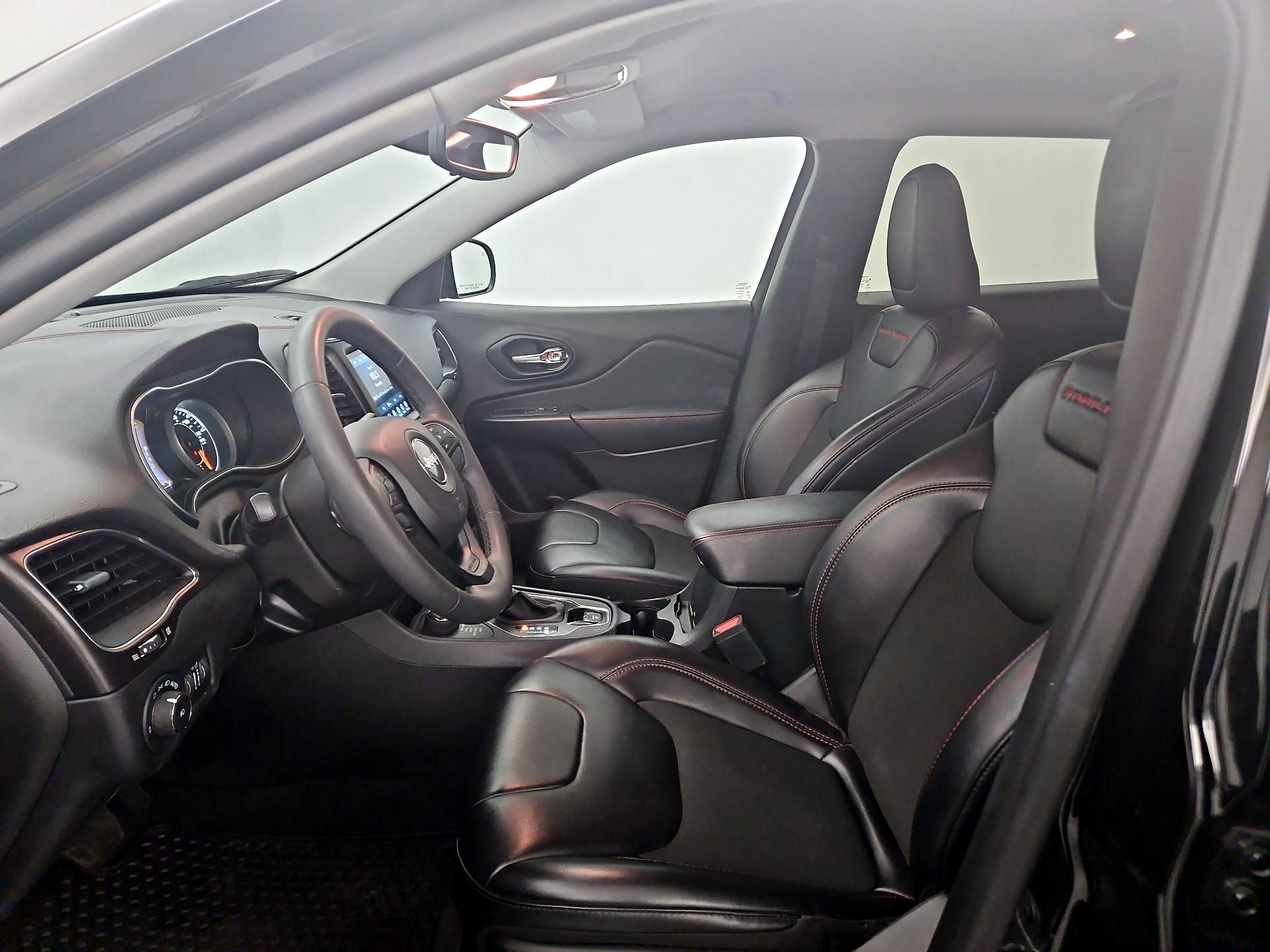 Thumbnail: 2022 Jeep Cherokee - 11