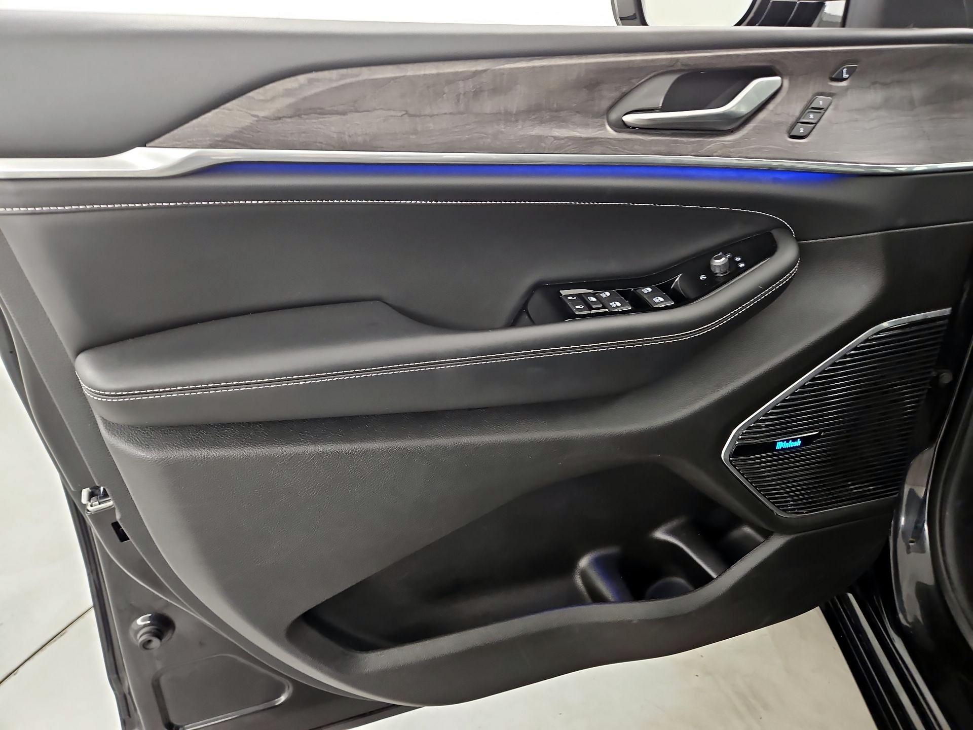 Thumbnail: 2021 Jeep Grand Cherokee L - 12