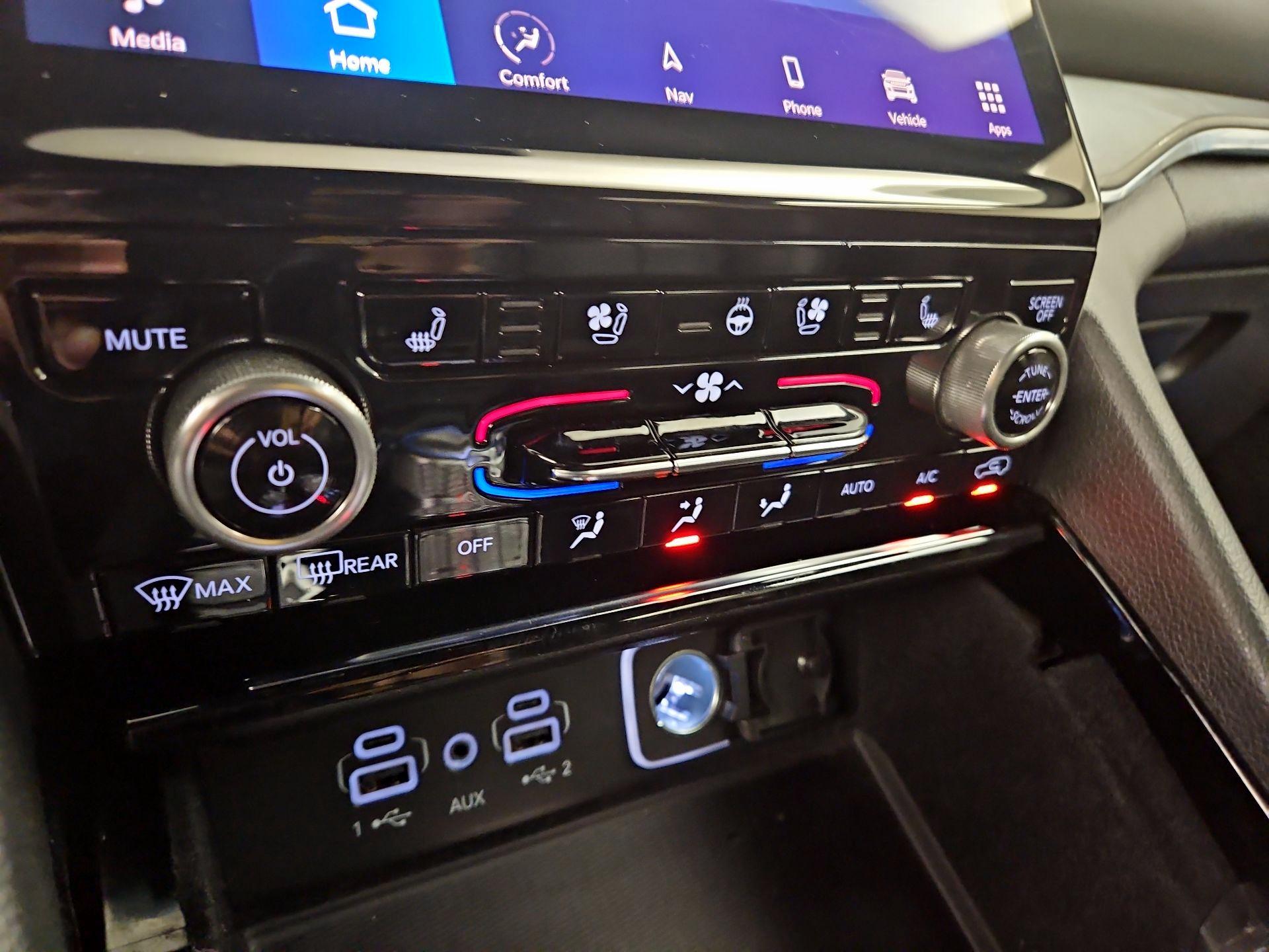 Thumbnail: 2021 Jeep Grand Cherokee L - 17