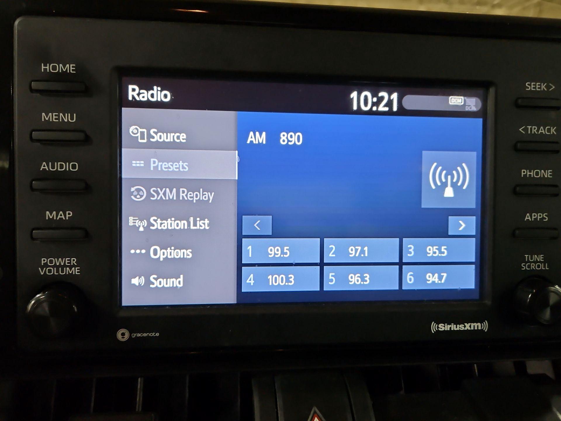 Thumbnail: 2021 Toyota RAV4 - 15