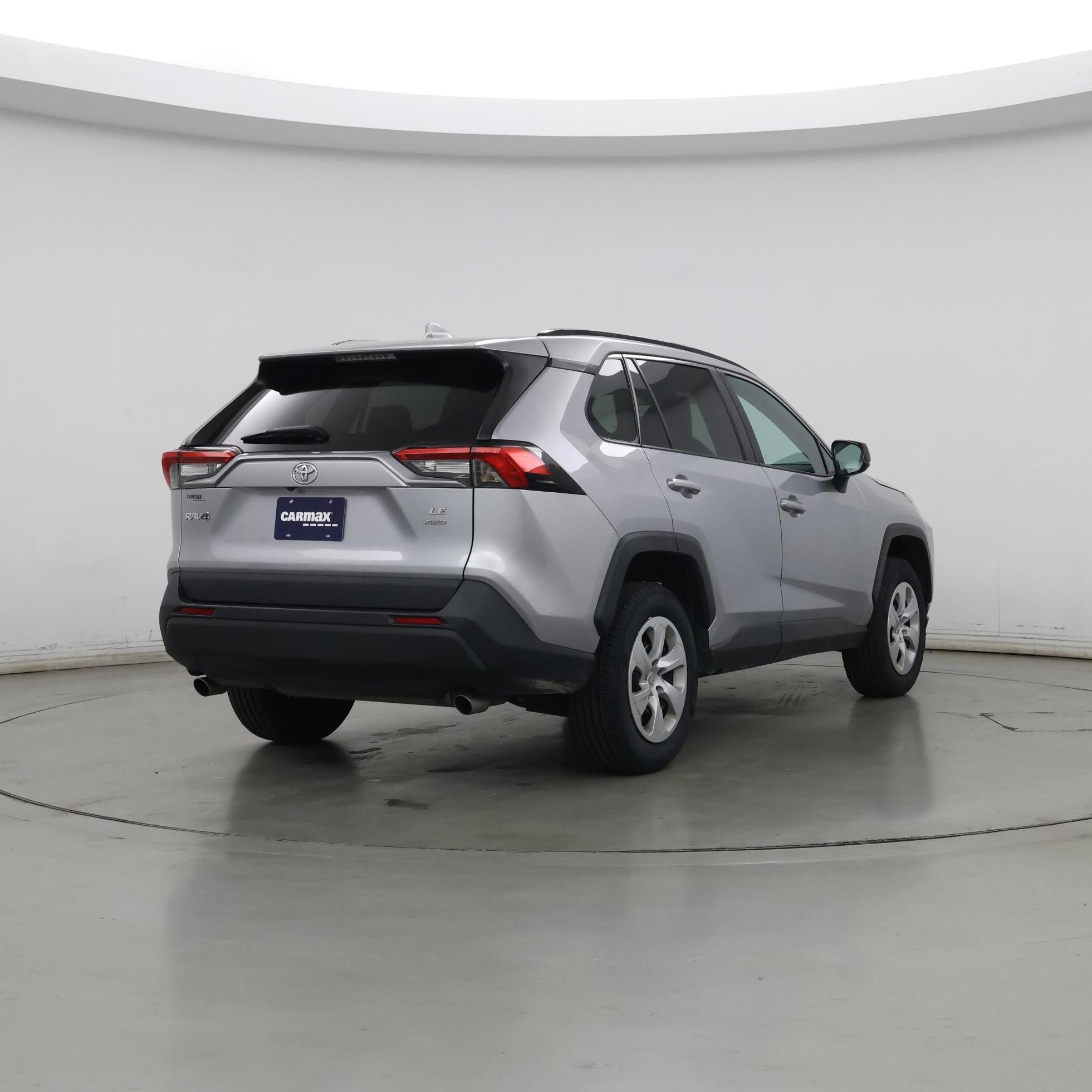 Thumbnail: 2021 Toyota RAV4 - 8