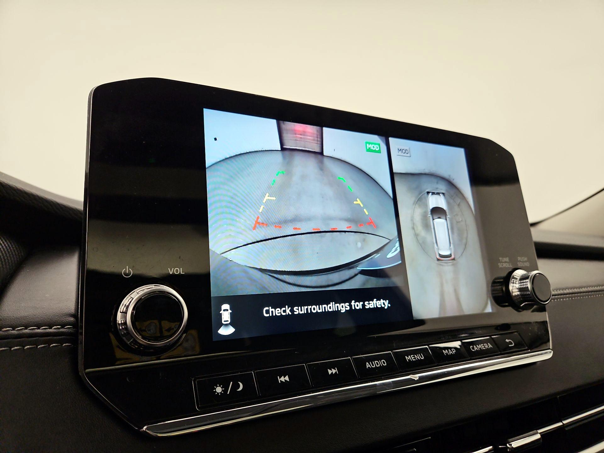 Thumbnail: 2023 Mitsubishi Outlander - 15