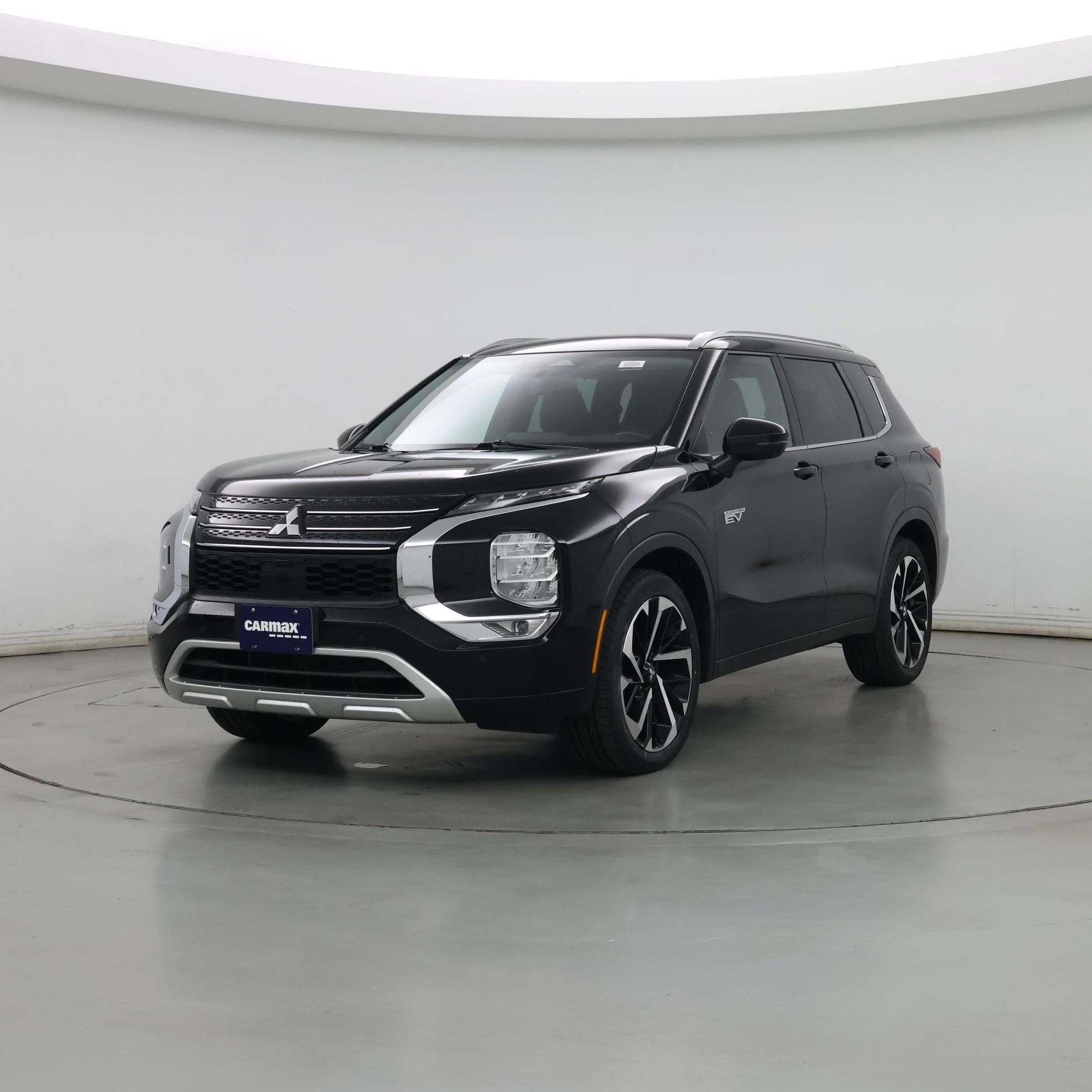 Thumbnail: 2023 Mitsubishi Outlander - 4