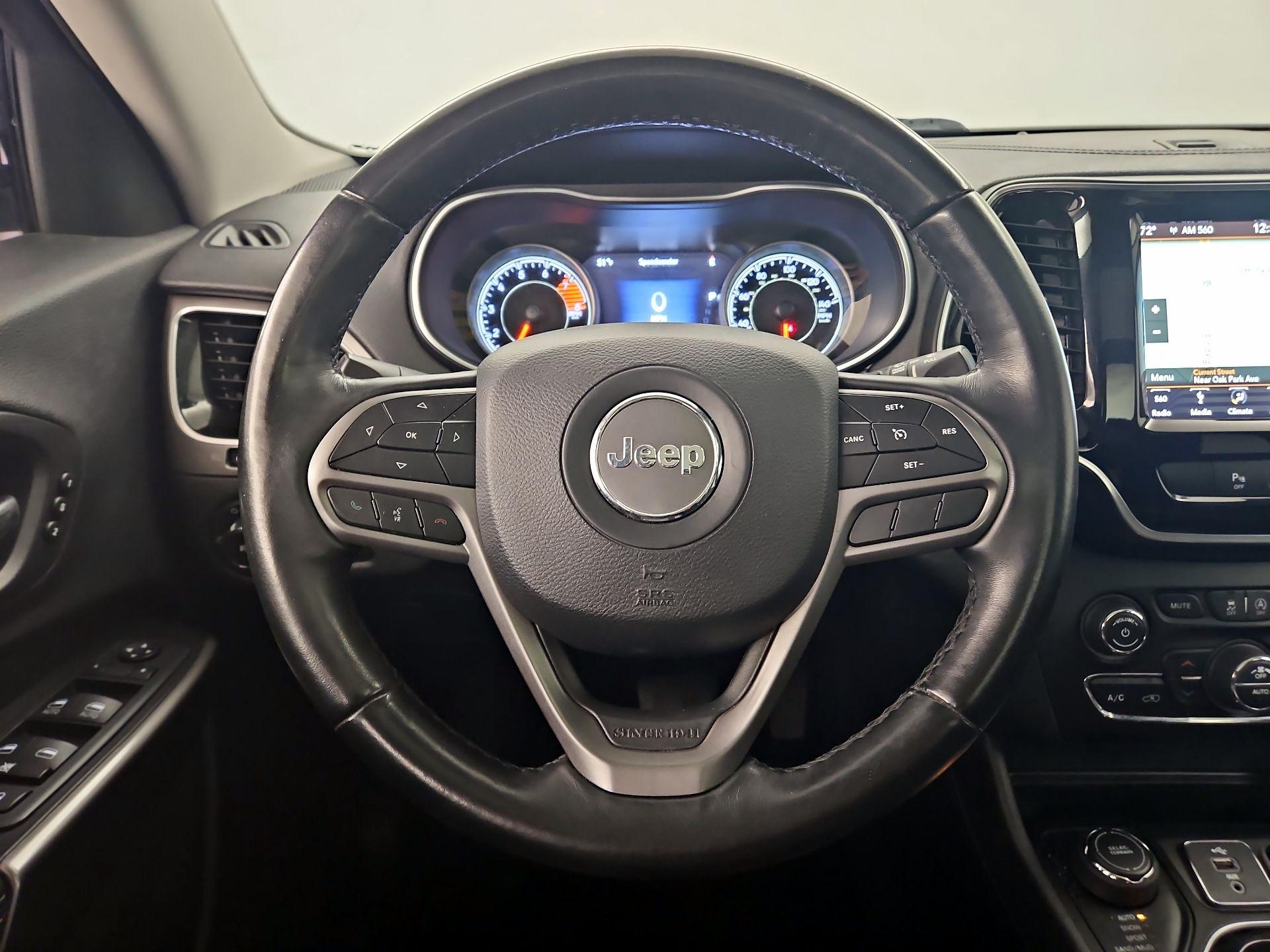 Thumbnail: 2019 Jeep Cherokee - 10