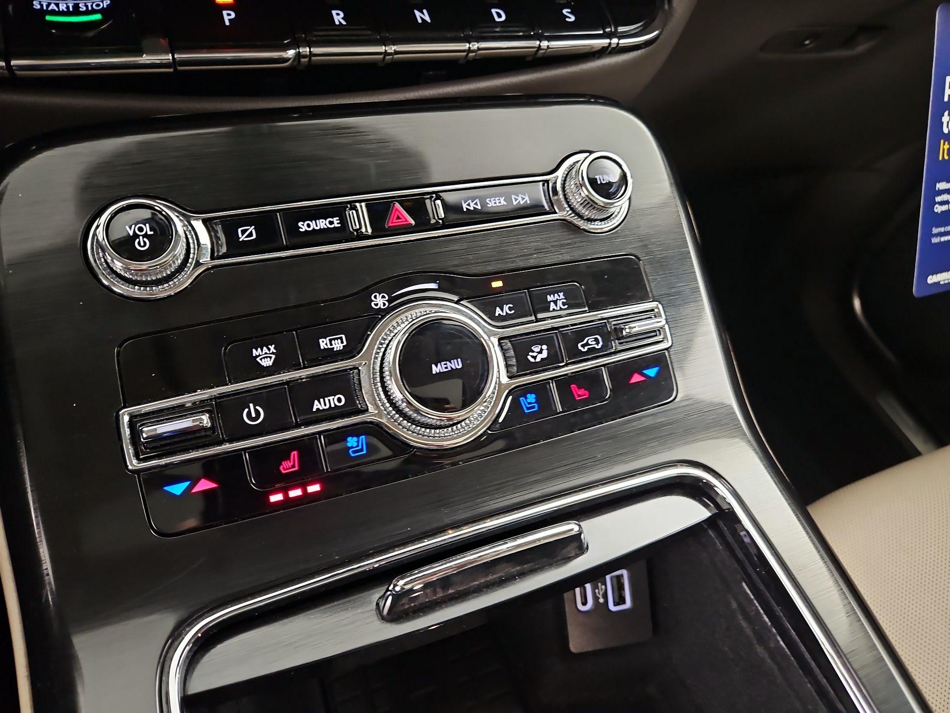 Thumbnail: 2021 Lincoln Nautilus - 17