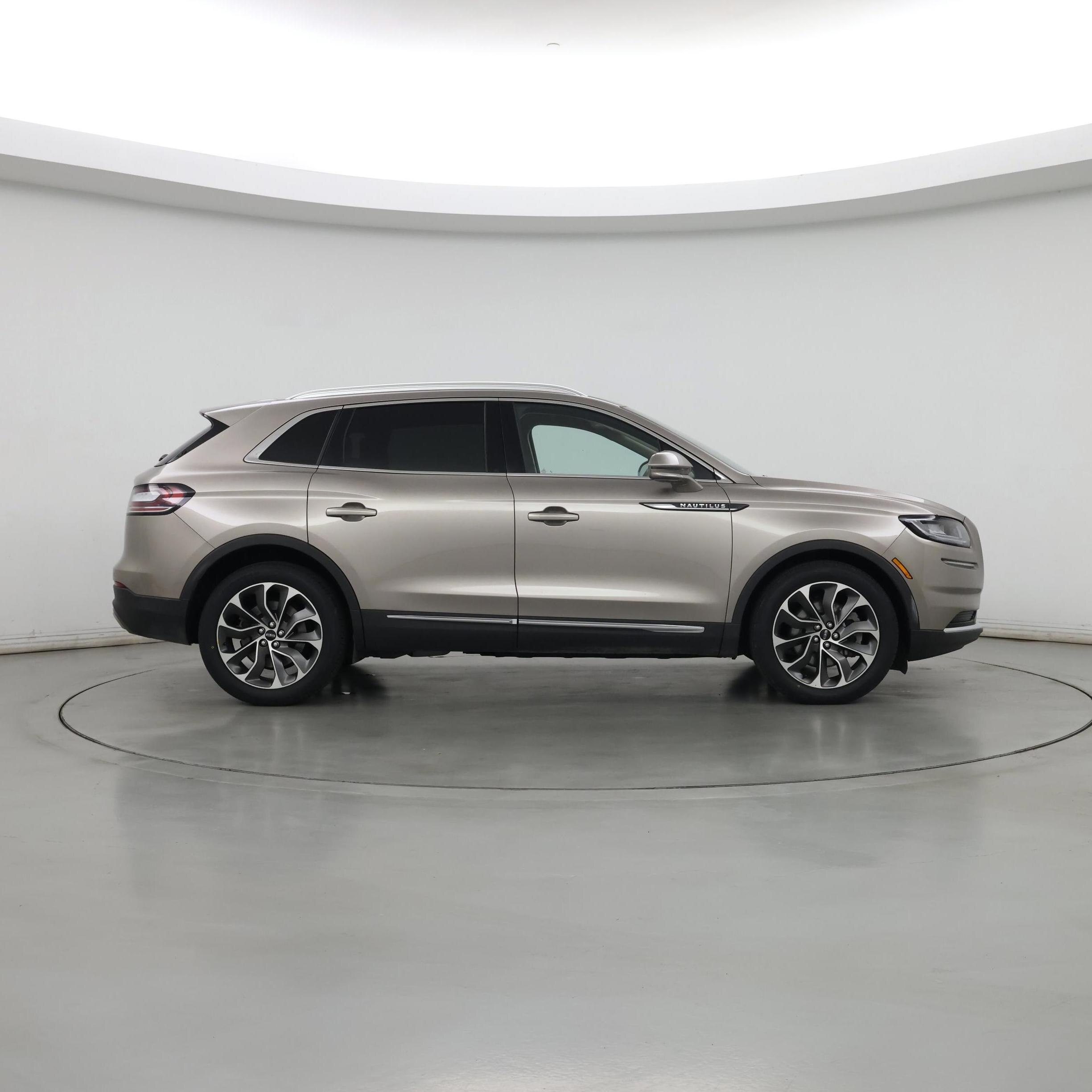 Thumbnail: 2021 Lincoln Nautilus - 7