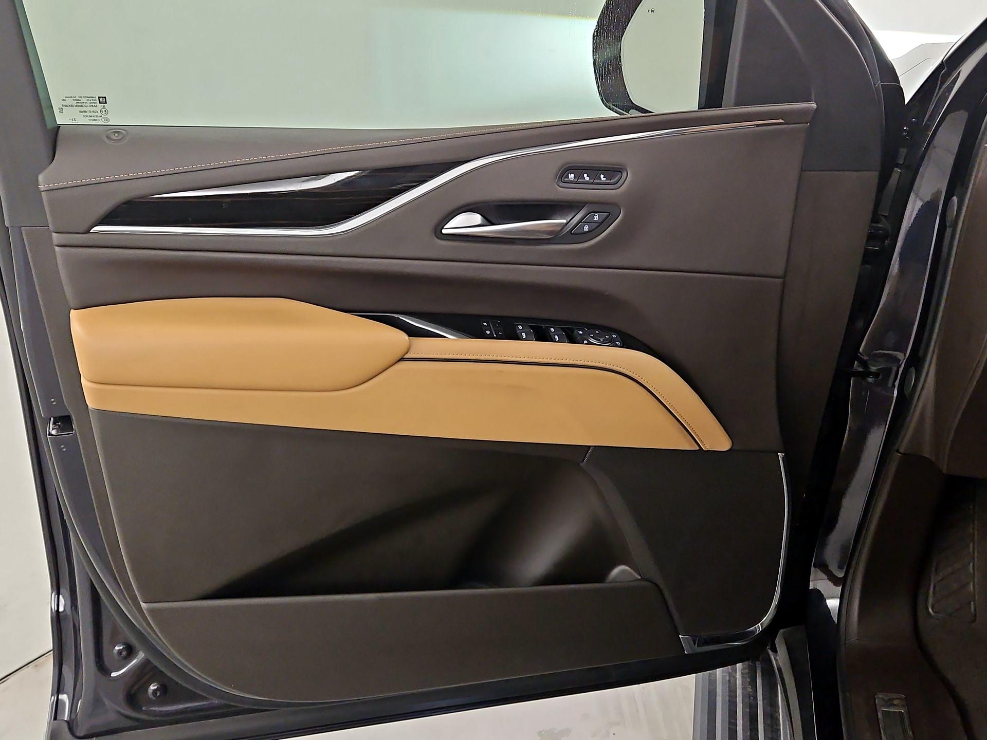 Thumbnail: 2024 Cadillac Escalade - 12