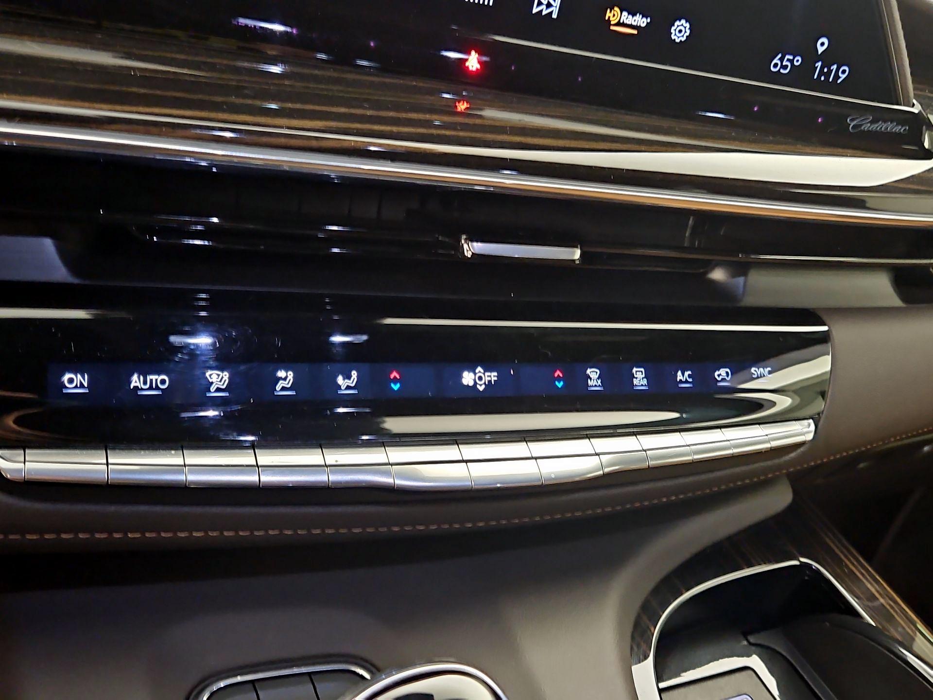 Thumbnail: 2024 Cadillac Escalade - 17