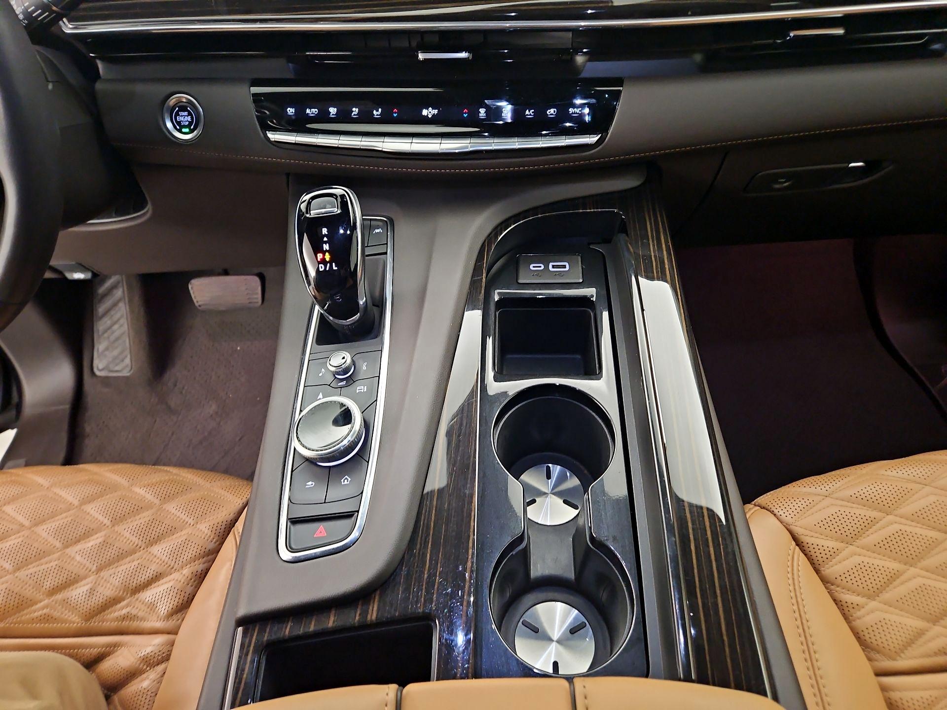 Thumbnail: 2024 Cadillac Escalade - 18