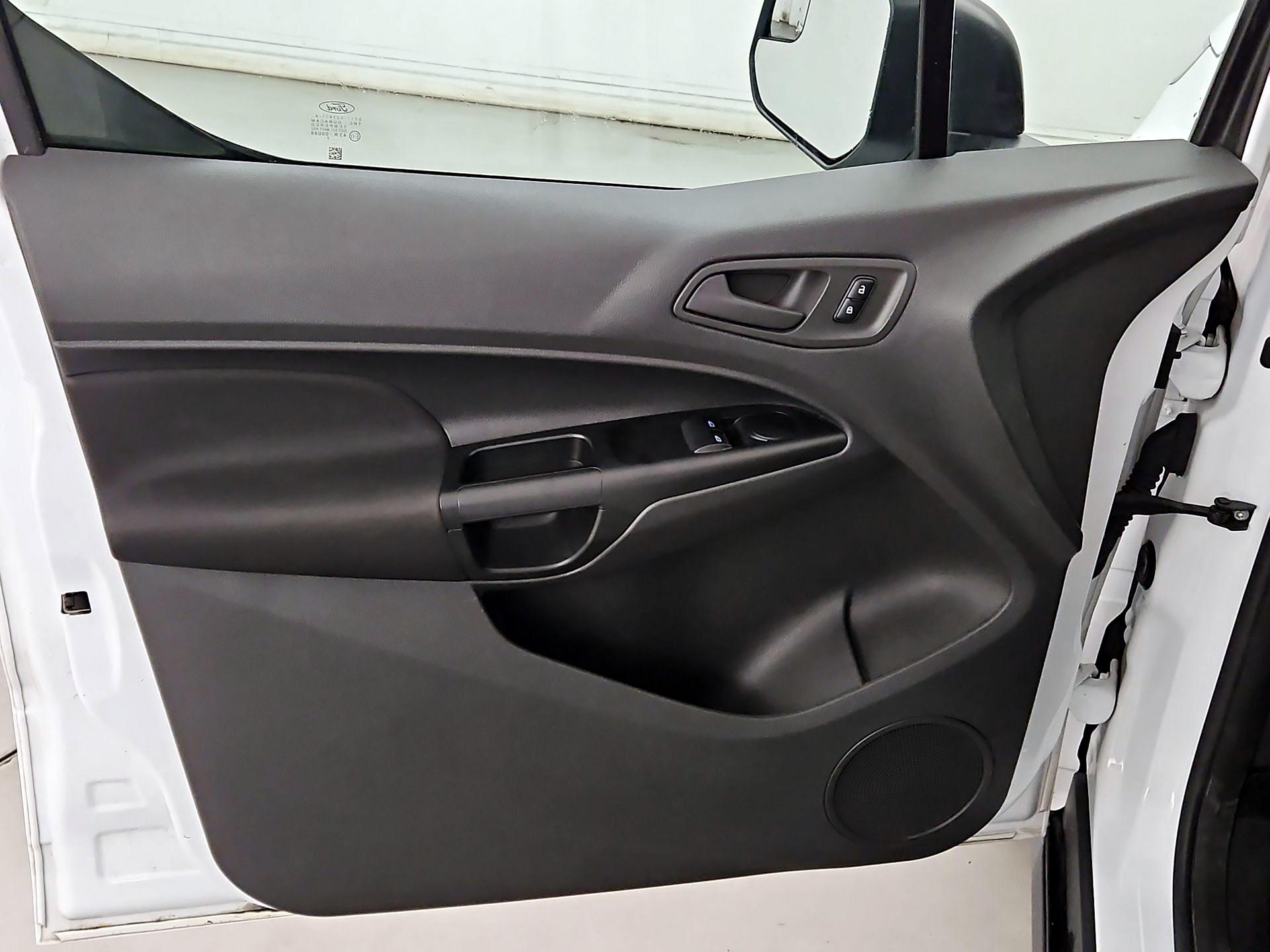 Thumbnail: 2017 Ford Transit Series - 12