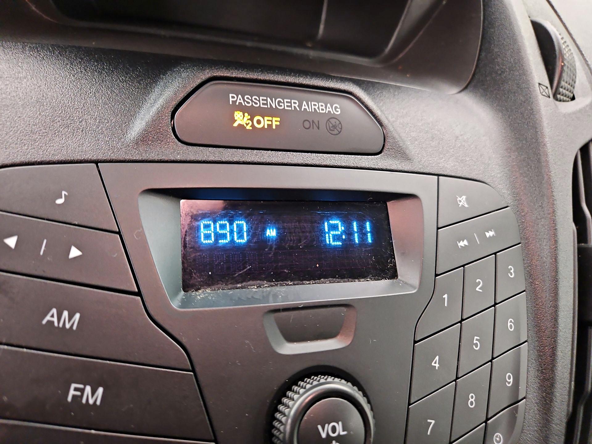 Thumbnail: 2017 Ford Transit Series - 14