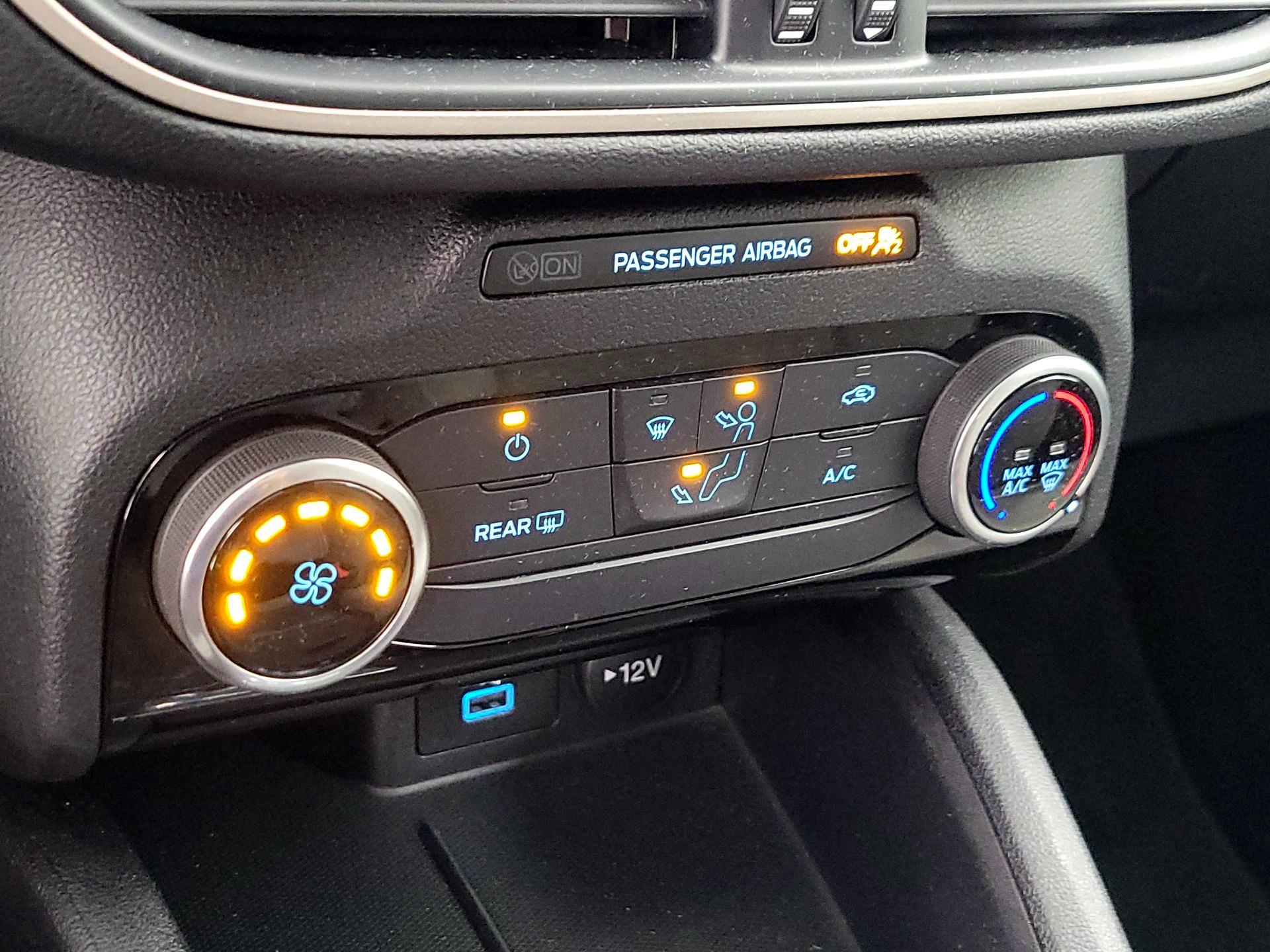 Thumbnail: 2022 Ford Escape - 16