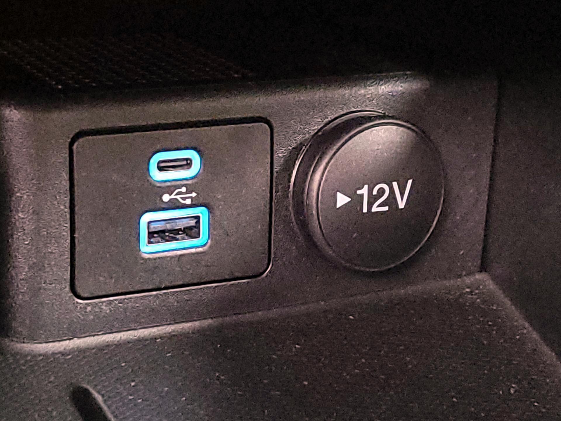 Thumbnail: 2022 Ford Escape - 18