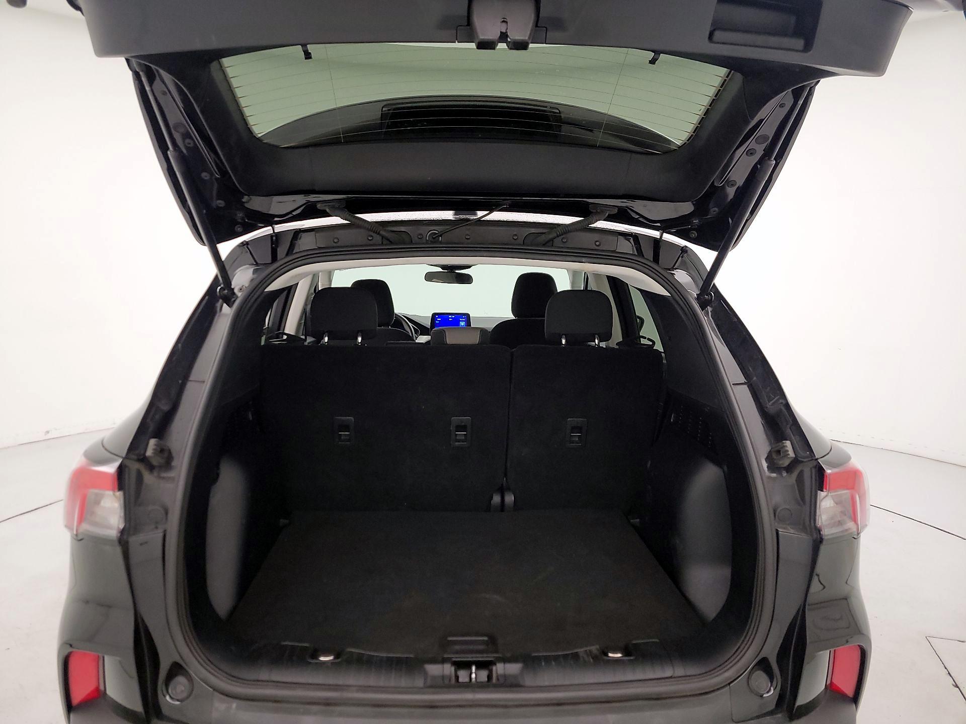 Thumbnail: 2022 Ford Escape - 20