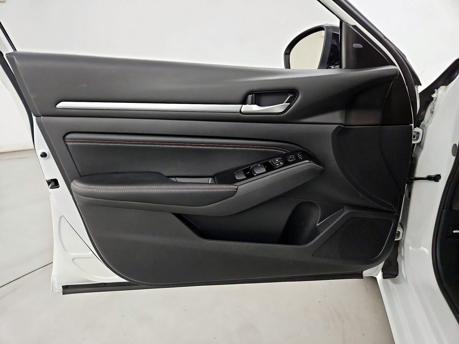 Thumbnail: 2023 Nissan Altima - 12