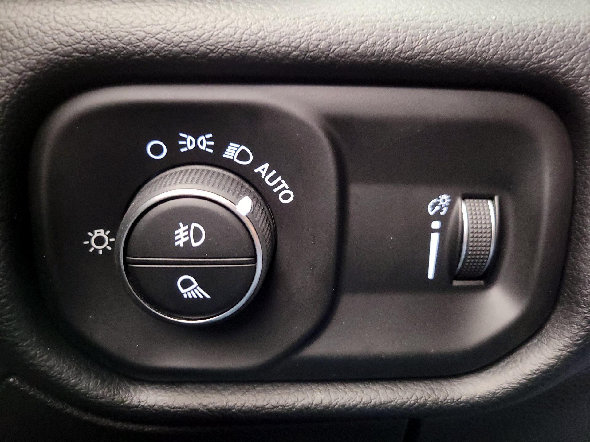 Thumbnail: 2021 RAM 1500 - 13