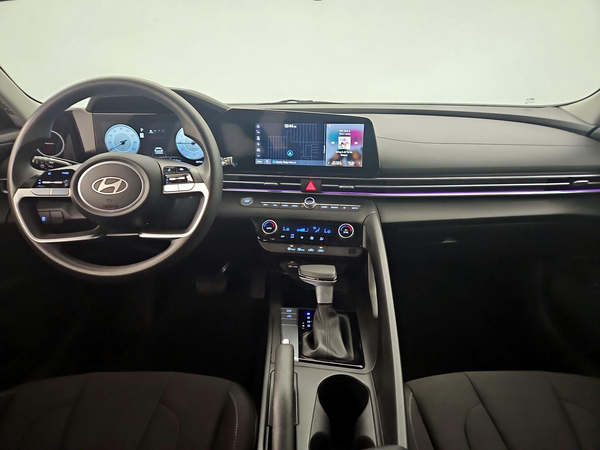 Thumbnail: 2024 Hyundai Elantra - 9