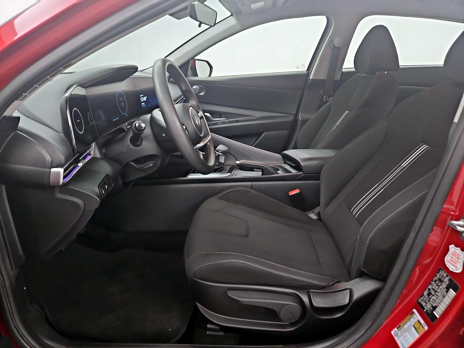 Thumbnail: 2024 Hyundai Elantra - 11