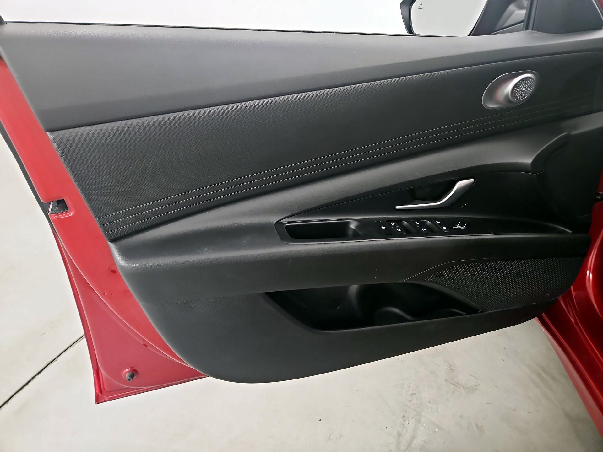 Thumbnail: 2024 Hyundai Elantra - 12