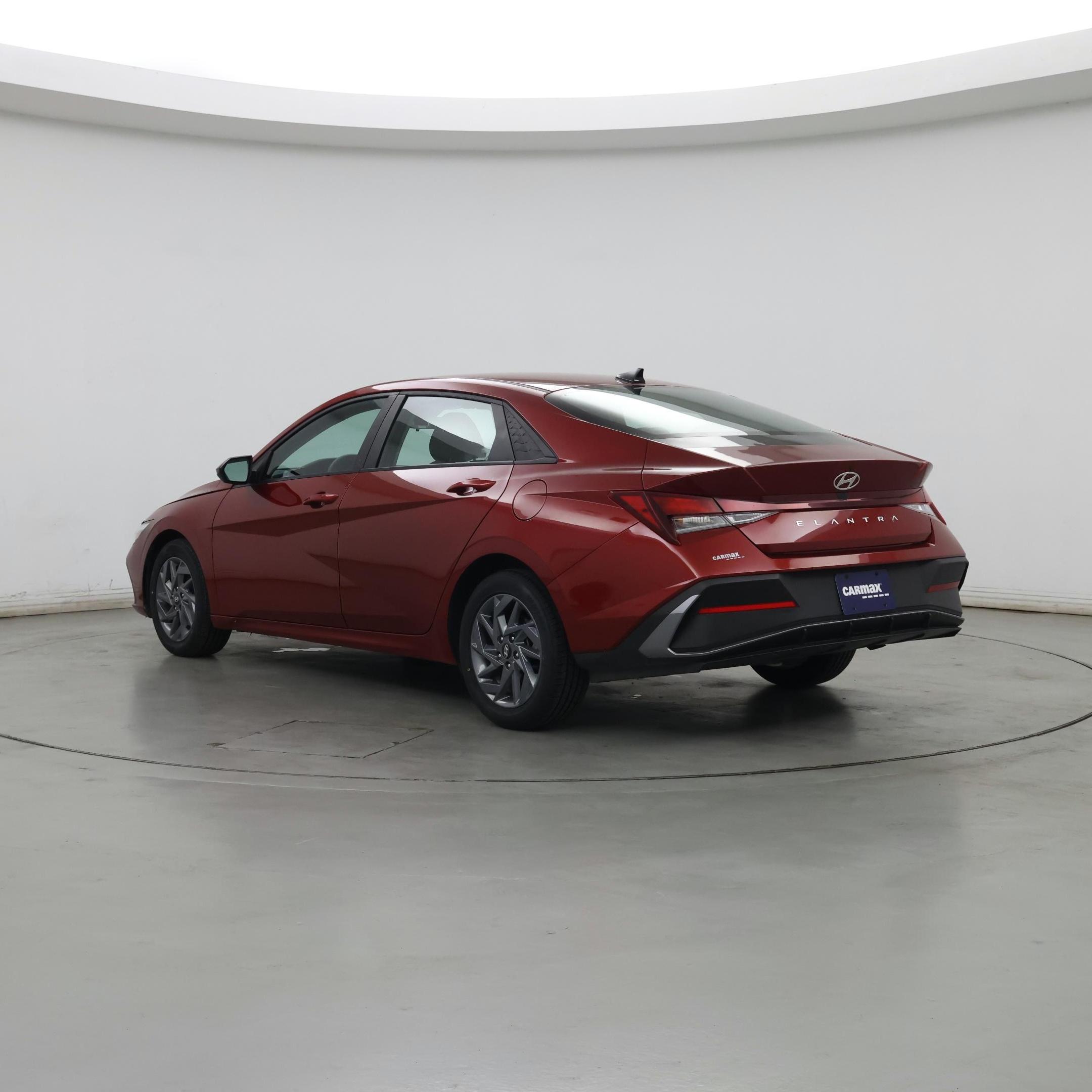 Thumbnail: 2024 Hyundai Elantra - 2