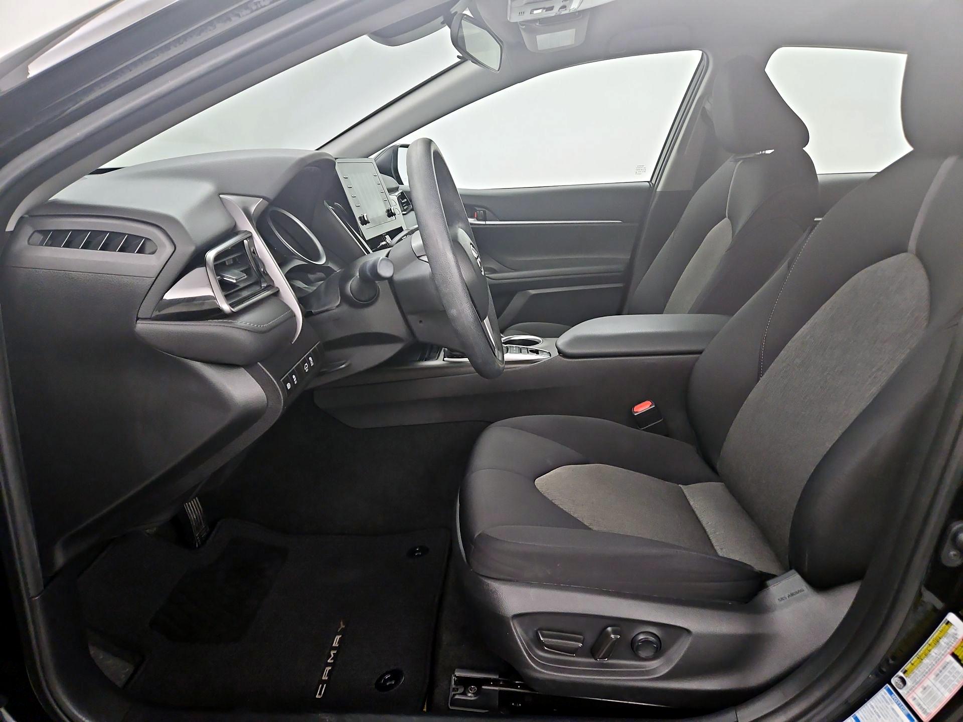 Thumbnail: 2022 Toyota Camry - 11