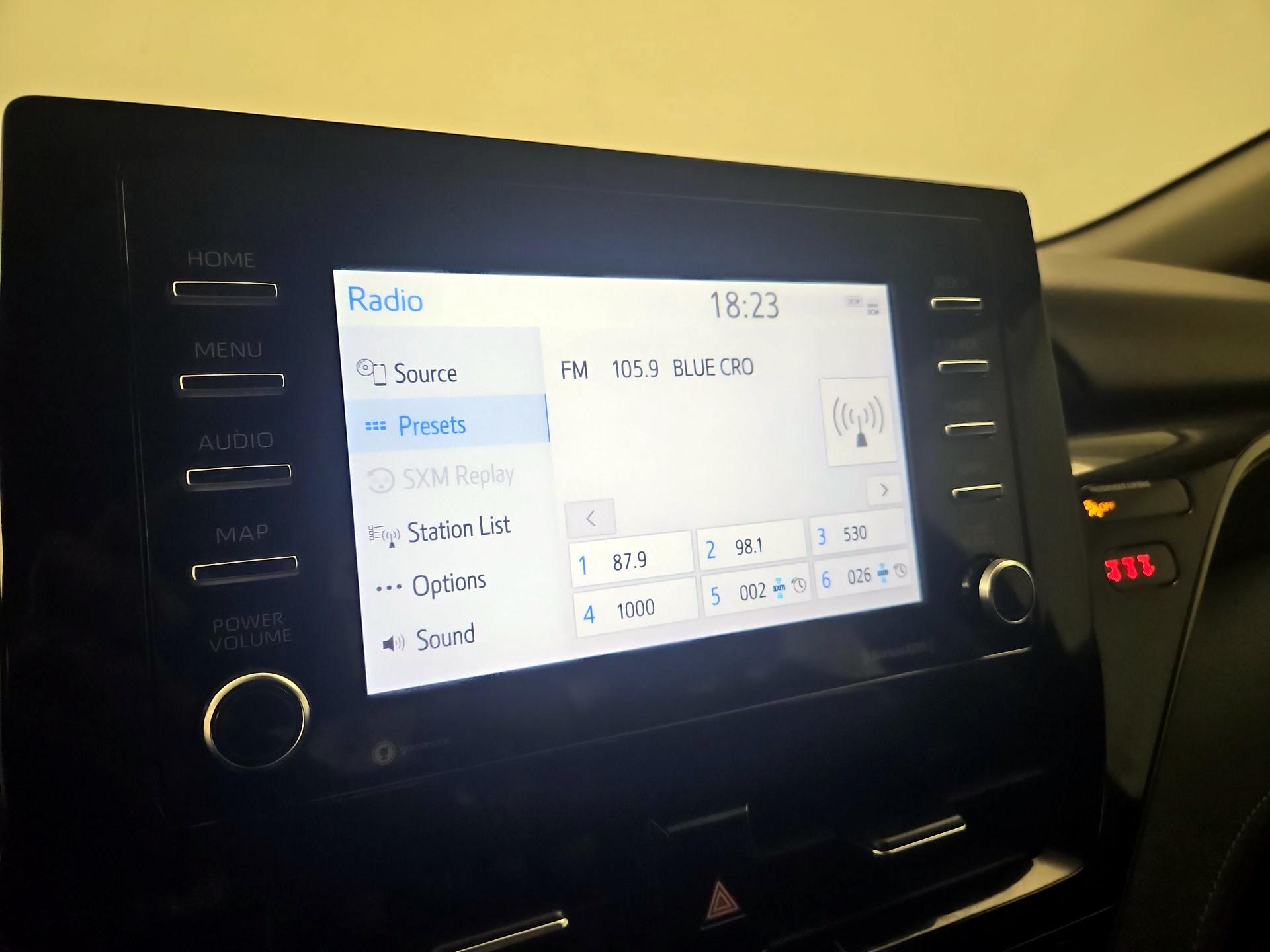 Thumbnail: 2022 Toyota Camry - 15