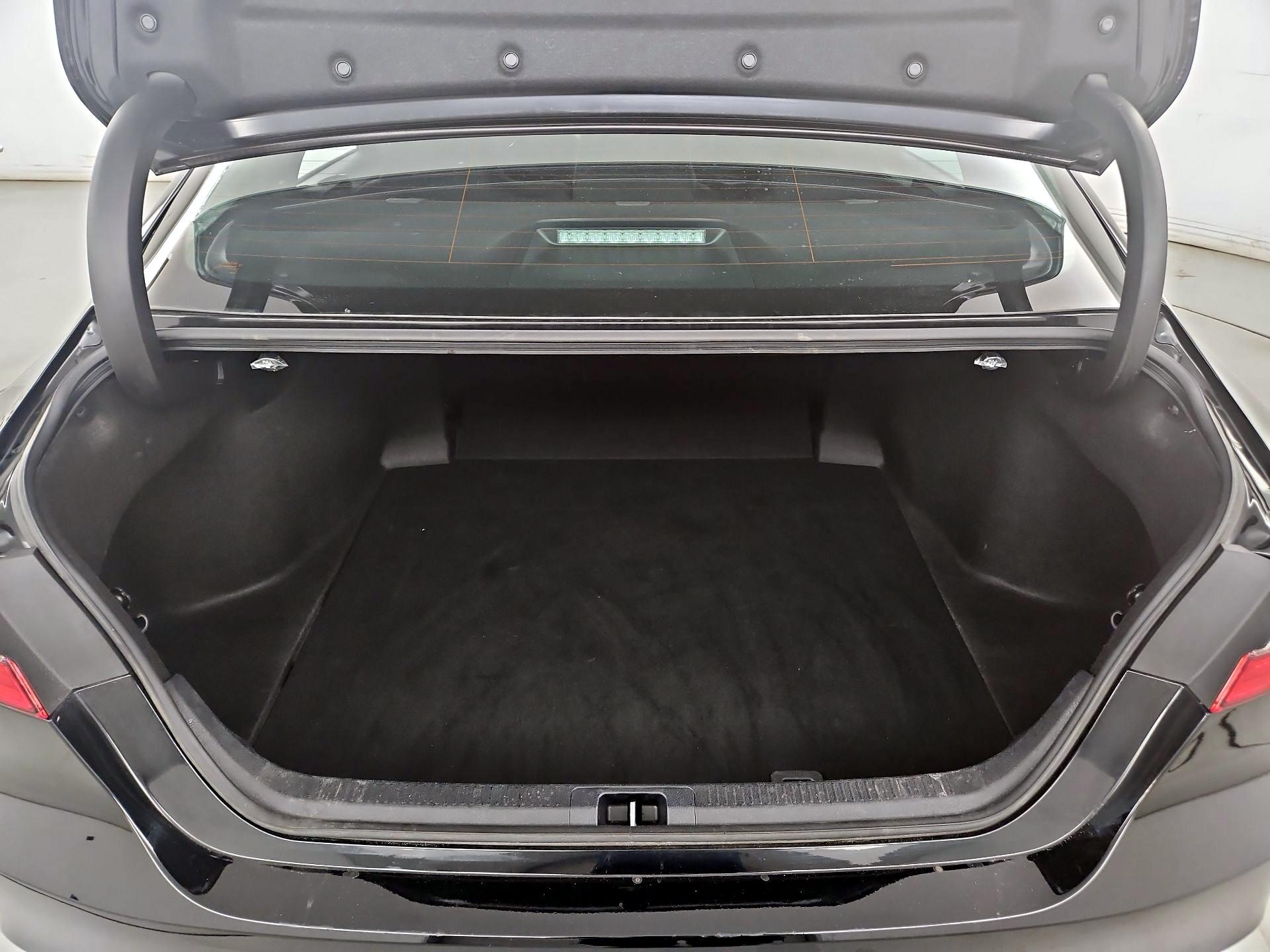 Thumbnail: 2022 Toyota Camry - 20