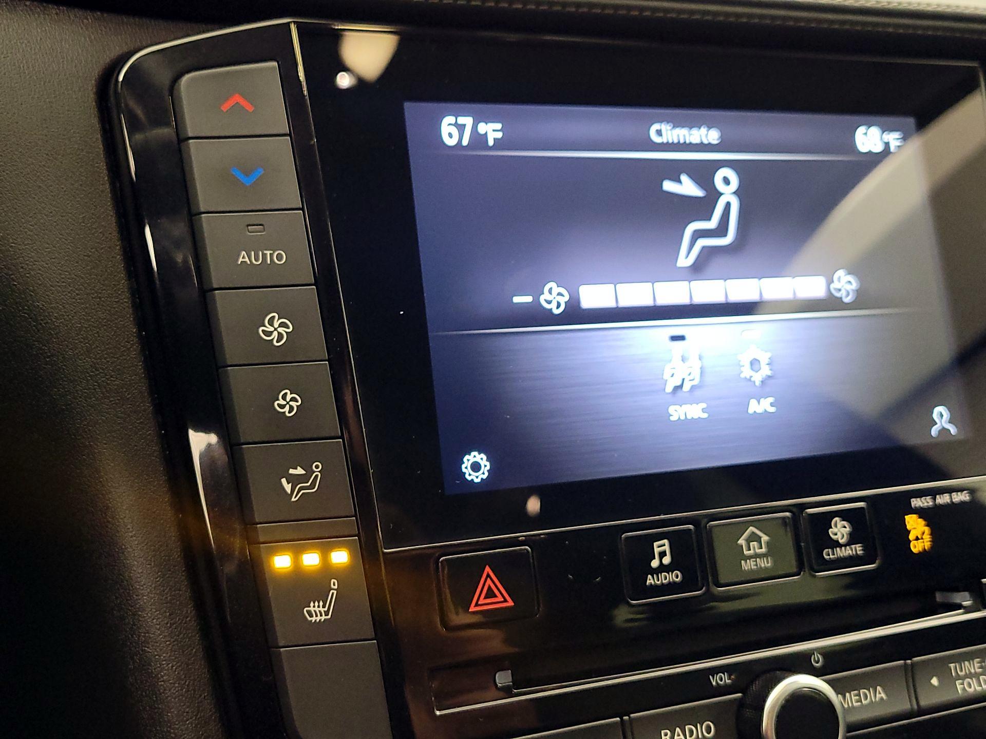 Thumbnail: 2023 INFINITI QX50 - 16