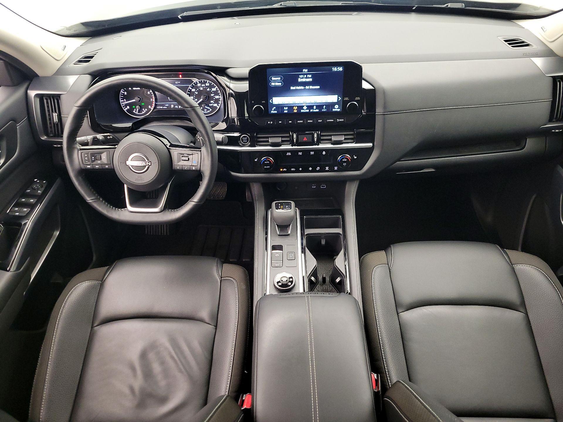 Thumbnail: 2023 Nissan Pathfinder - 9