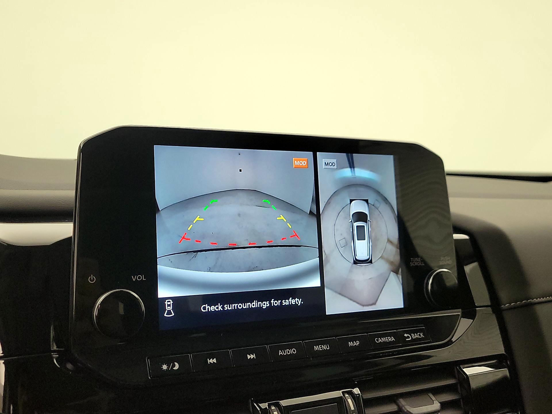 Thumbnail: 2023 Nissan Pathfinder - 15