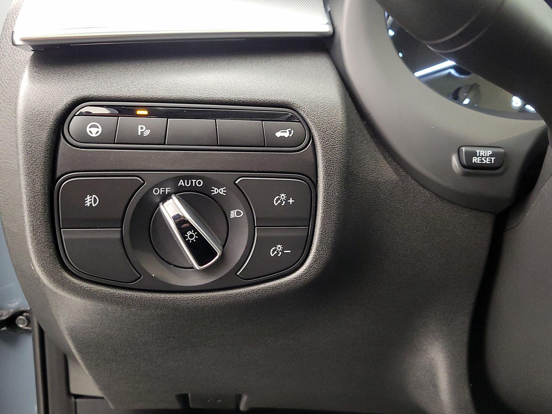 Thumbnail: 2022 INFINITI QX50 - 13