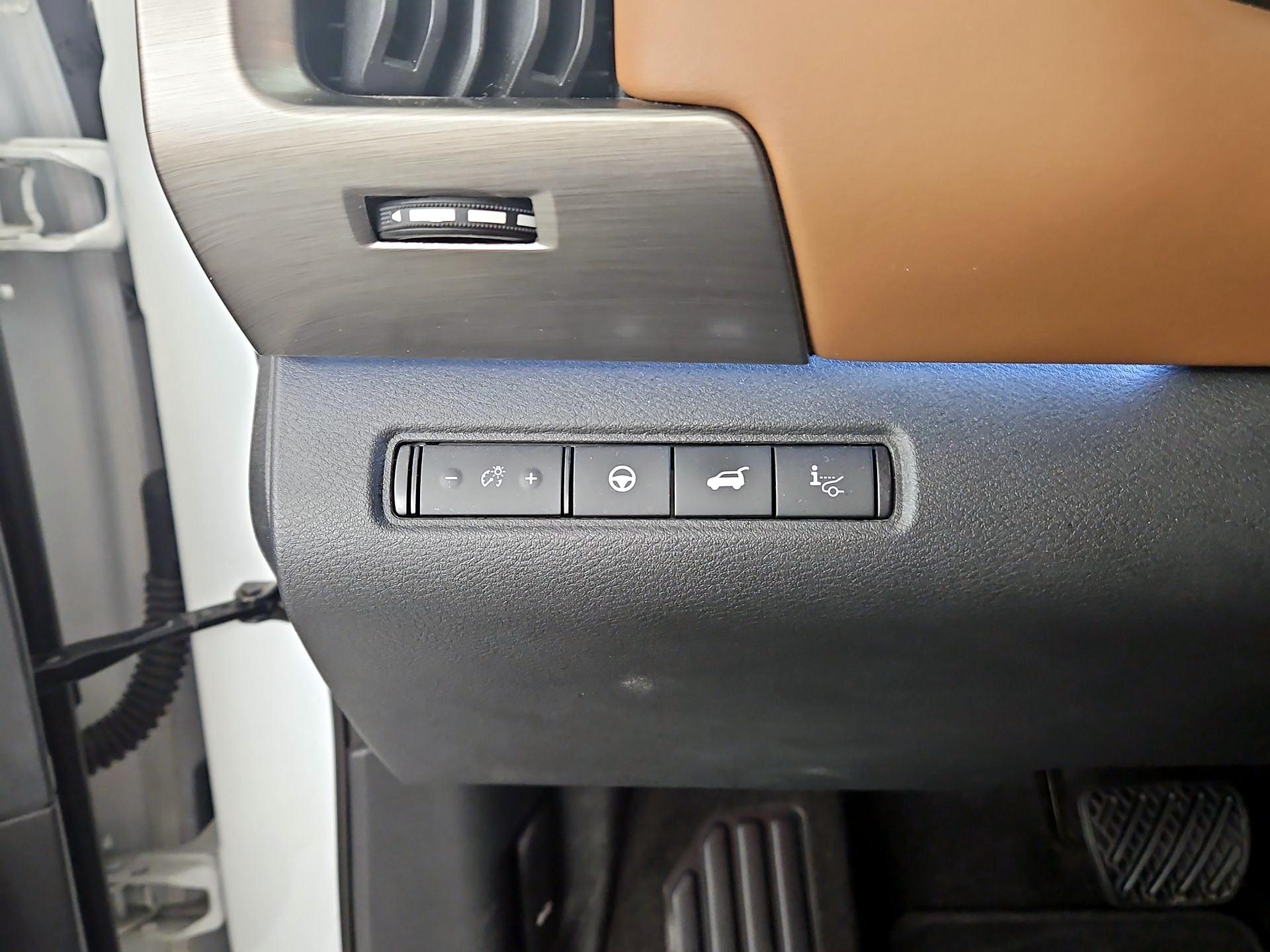 Thumbnail: 2023 Nissan Pathfinder - 13